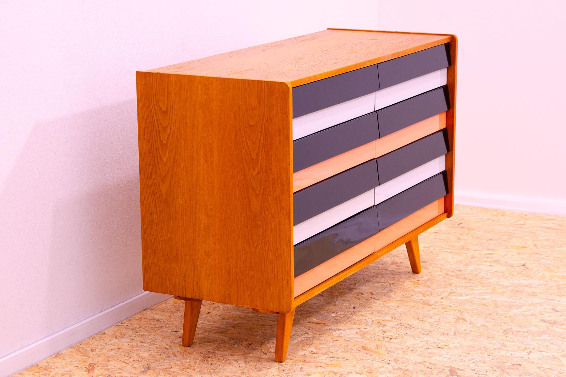 Mid century chest of drawers U-458 by Jiri Jiroutek, Czechoslovakia, 1960´s In Excellent Condition For Sale In Prague 8, CZ