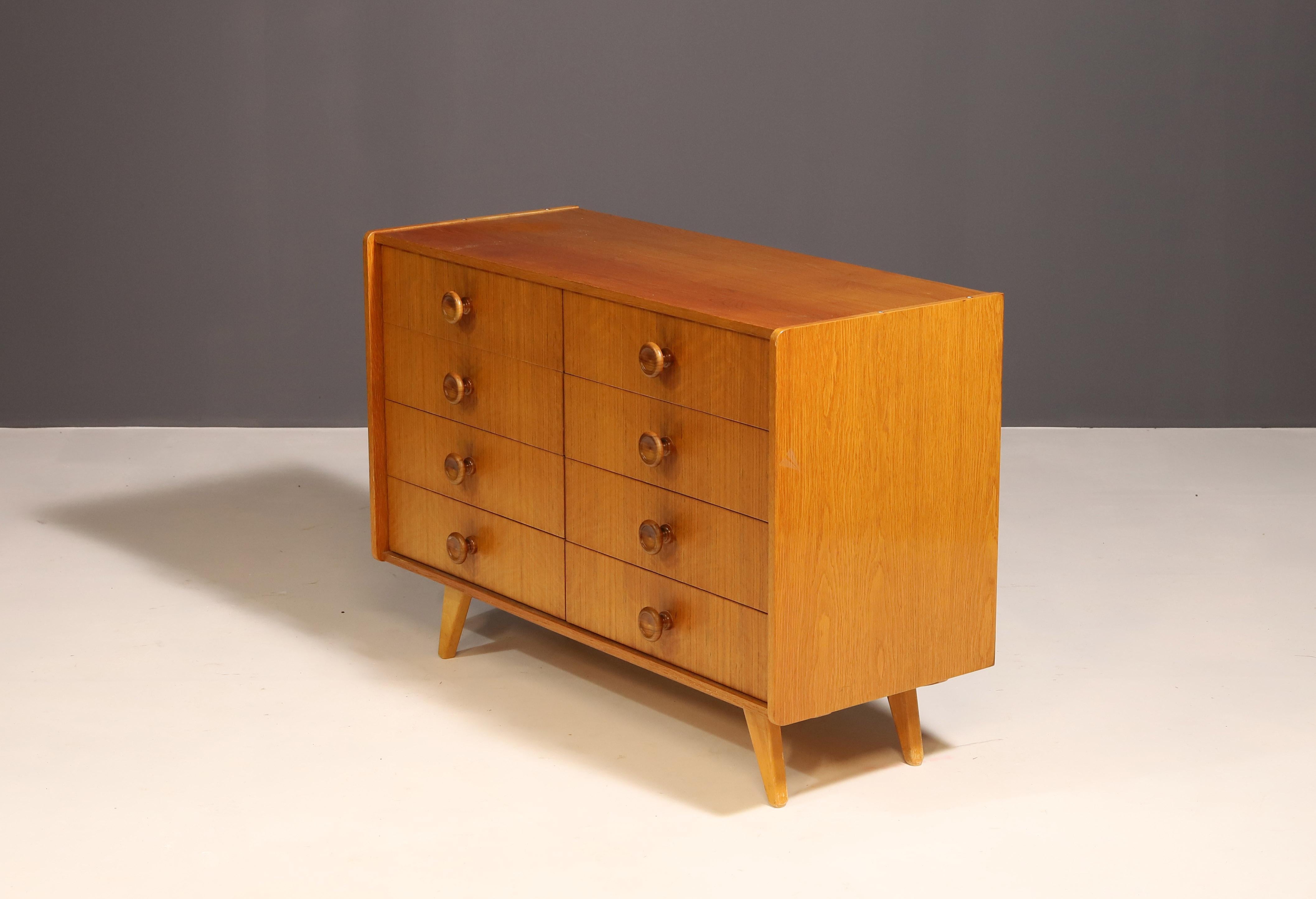 Czech Mid century chest of drawers U458 by Jiří Jiroutek for Interiér Praha, 1960 For Sale