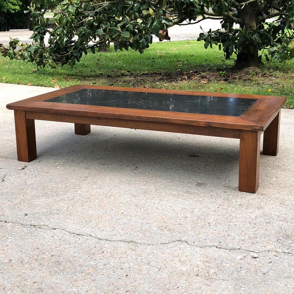 Mid-Century Chestnut Black Marble Top Coffee Table For Sale 3