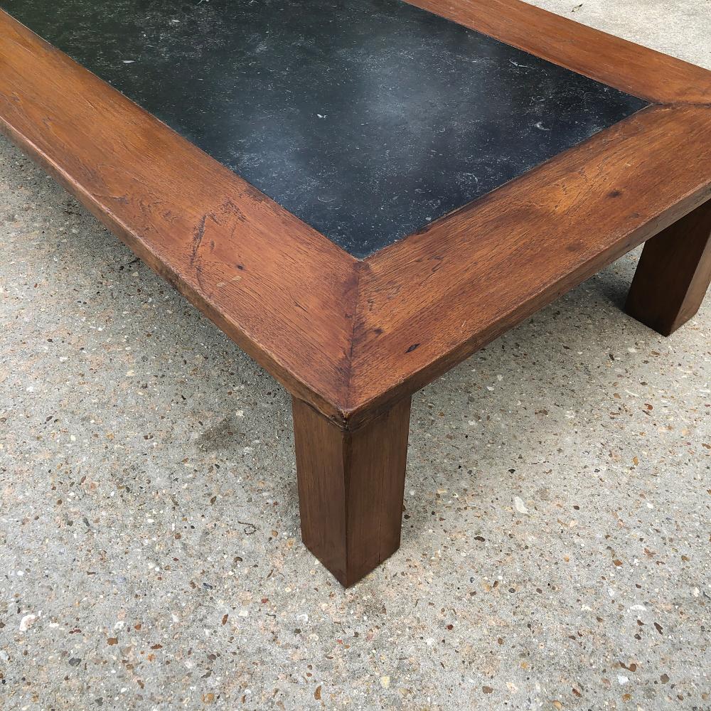 Mid-Century Chestnut Black Marble Top Coffee Table For Sale 1