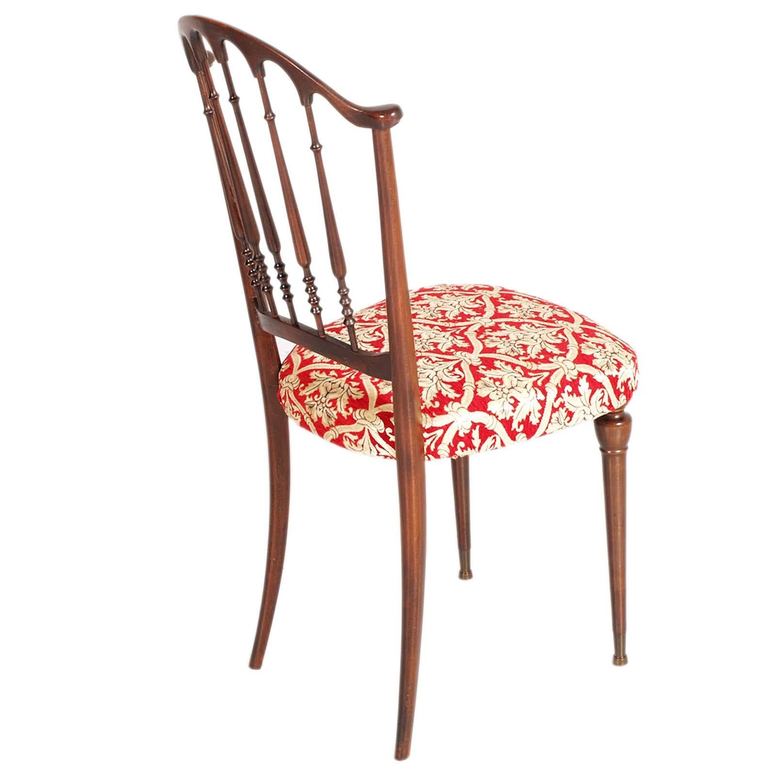 Néo-gothique Chaise Chiavari de Paolo Buffa, Belle Époque, retapissée Fortuny en vente