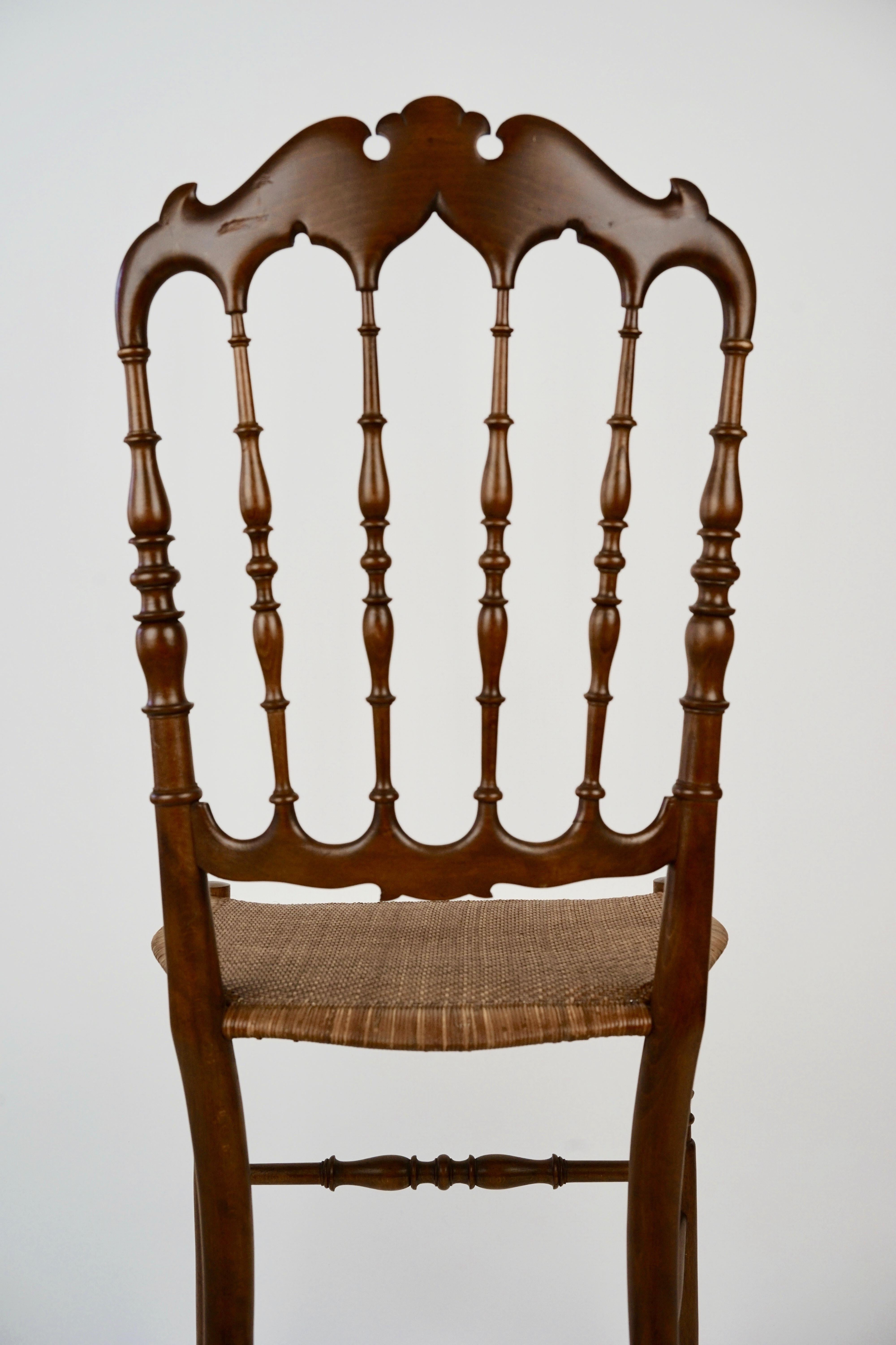 Chiavari-Stuhl aus der Mitte des Jahrhunderts, Modell Parisienne, mit Sitz aus Schilfrohr im Angebot 1