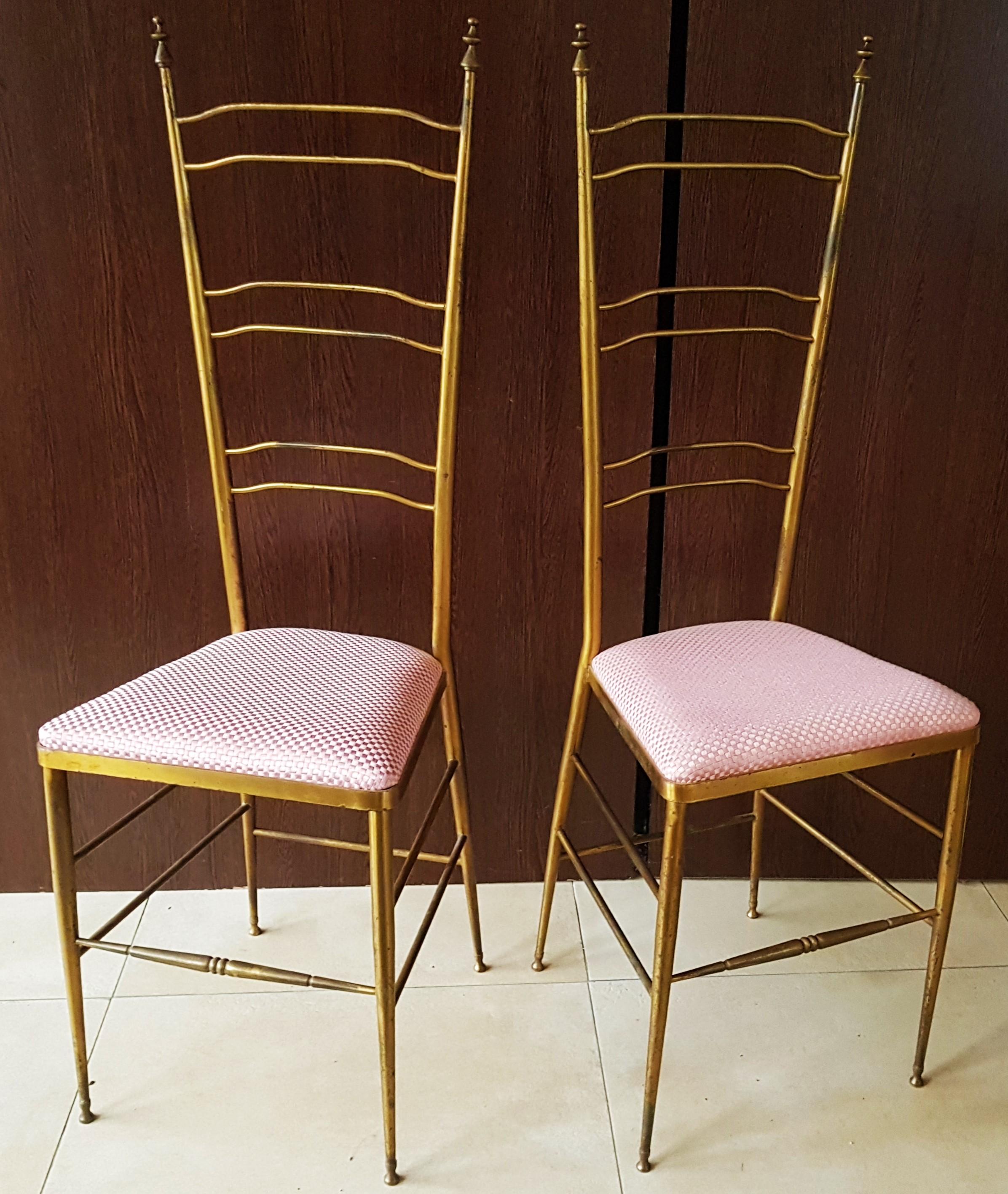 Midcentury Chiavari high back chairs, Italy, 1950s.

Brass with original patina. New upholstered with dusky pink colored fabric.

Free shipping anywhere in the world!