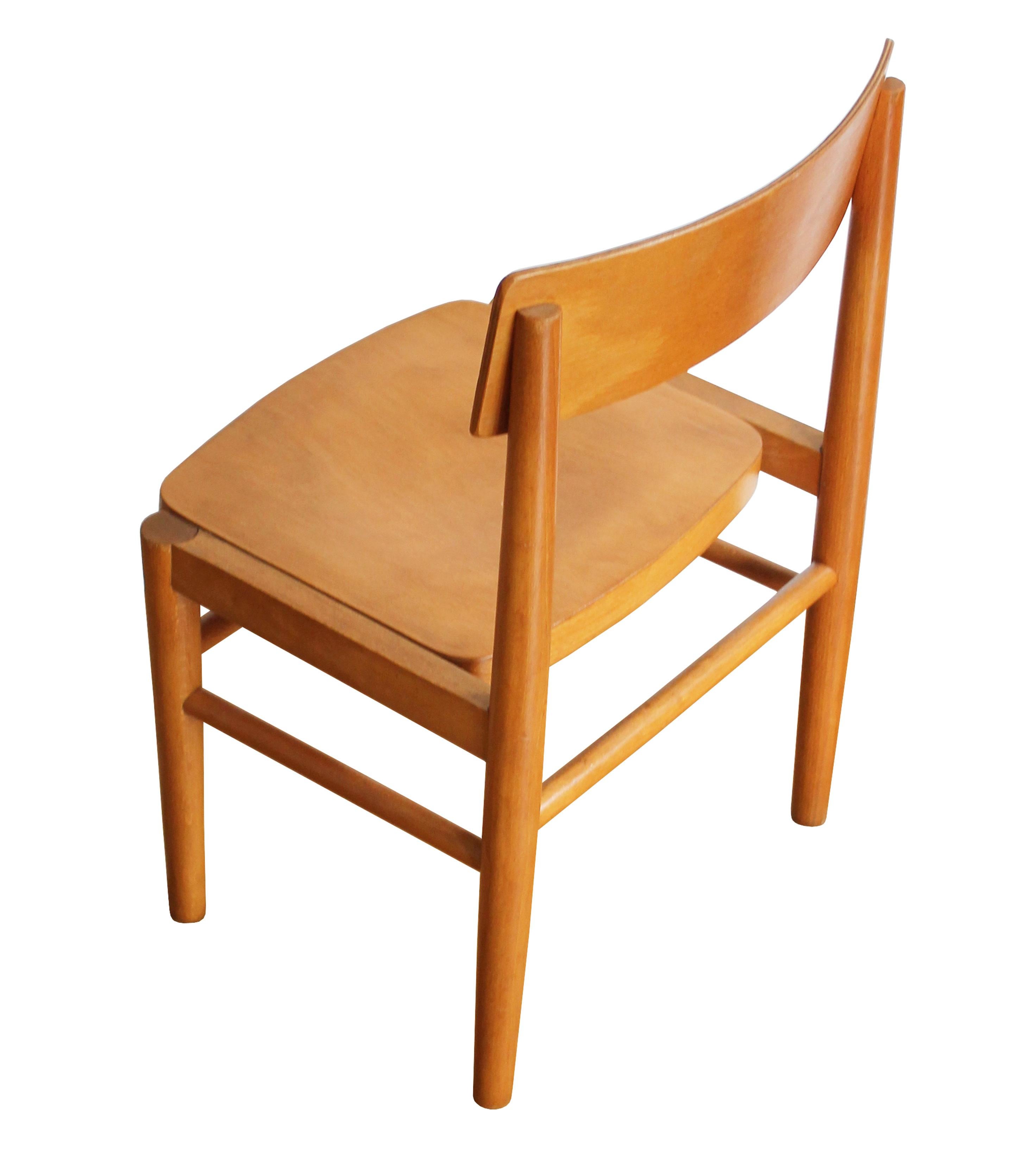 Mid Century Children chair by TON In Good Condition For Sale In Brno, CZ