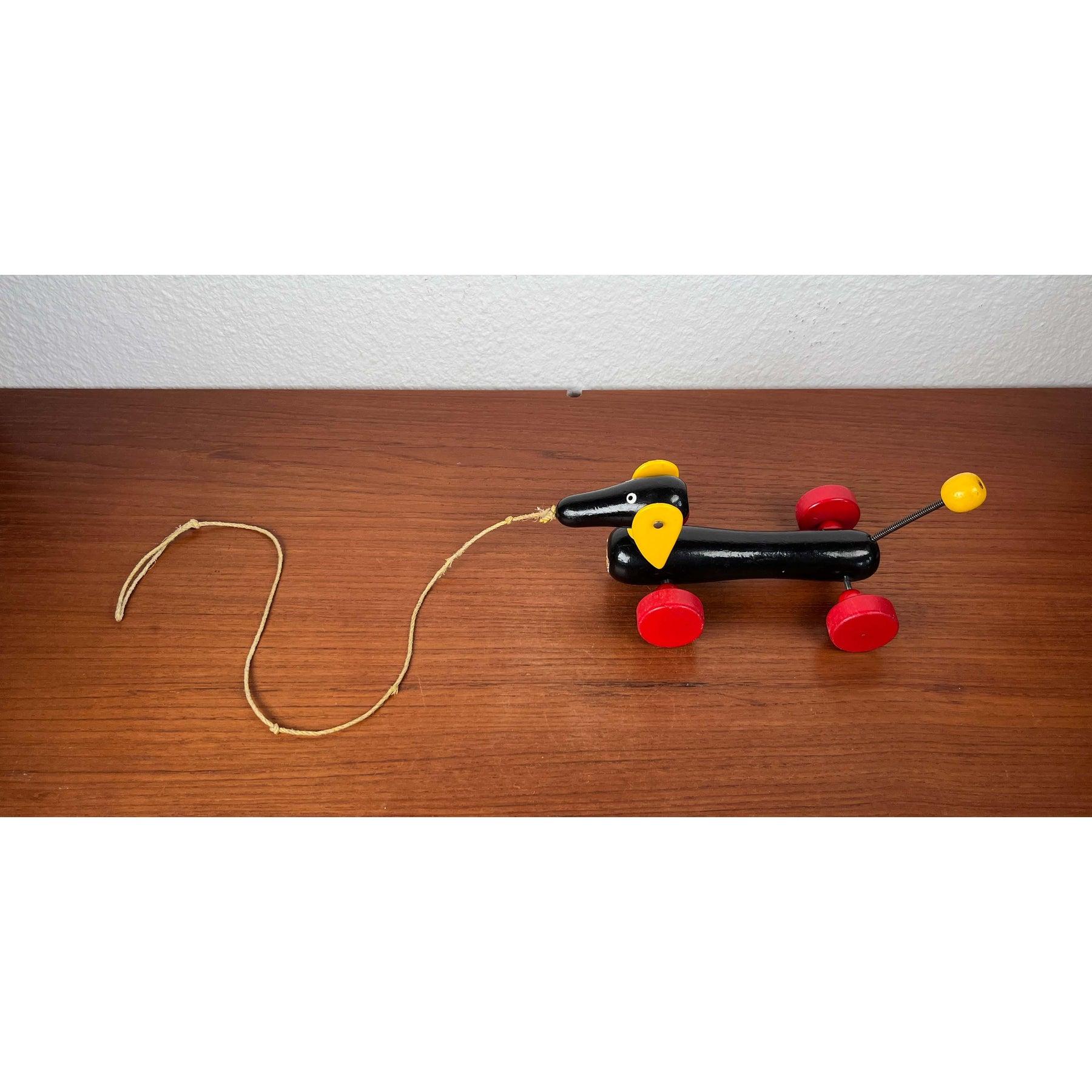 Giocattolo per cani Wiener in legno per bambini di metà secolo di Brio, Svezia, anni '60 in vendita 8