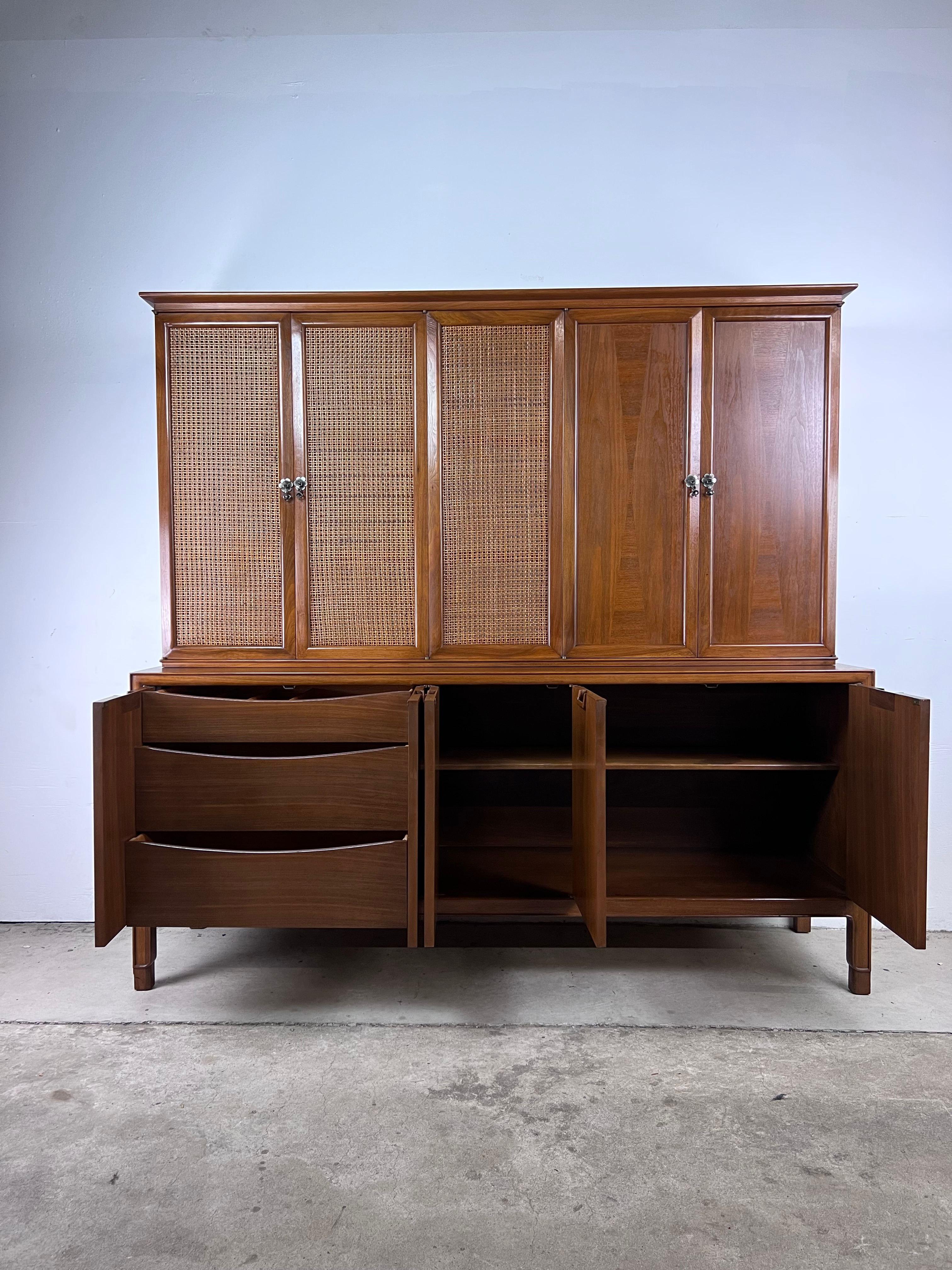 American Mid-Century China Cabinet from Janus Collection by John Stuart for Mt Airy For Sale