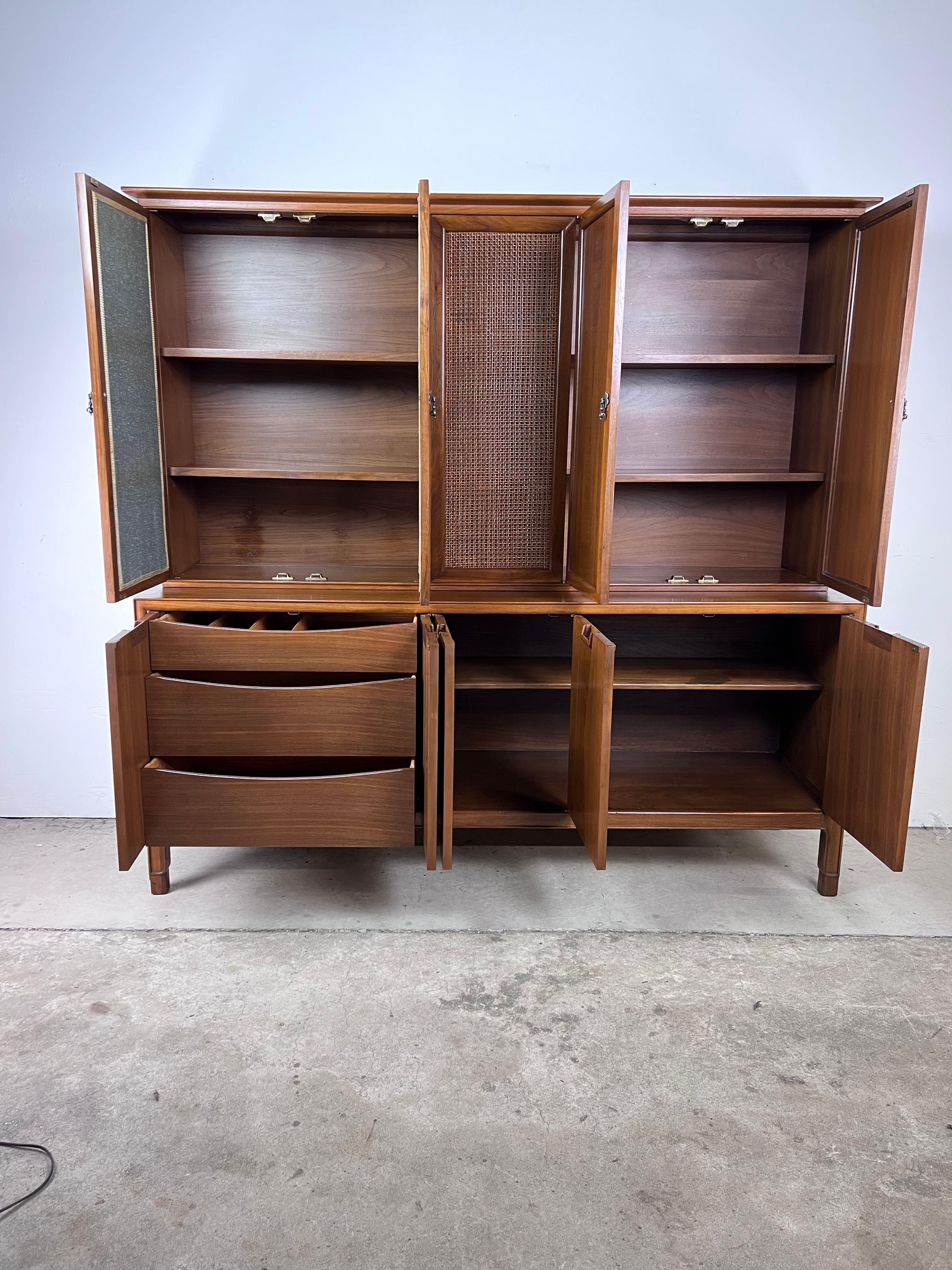 Veneer Mid-Century China Cabinet from Janus Collection by John Stuart for Mt Airy For Sale