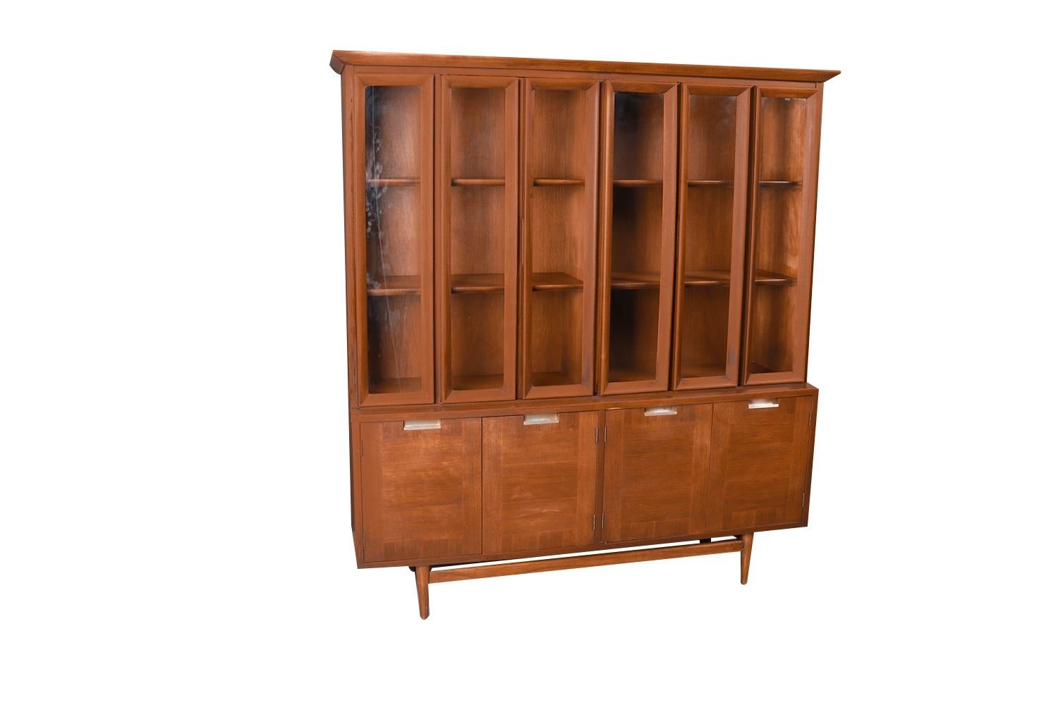 Mid-20th Century Mid-Century China Cabinet Hutch American of Martinsville