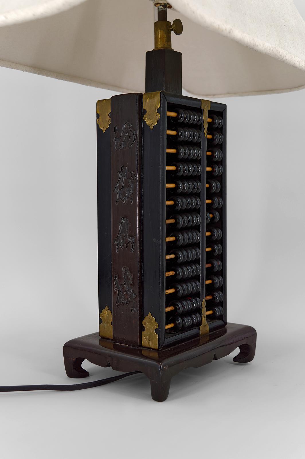 Mid-Century Chinese Abacus / Suanpan Lamp, circa 1950 In Good Condition In VÉZELAY, FR