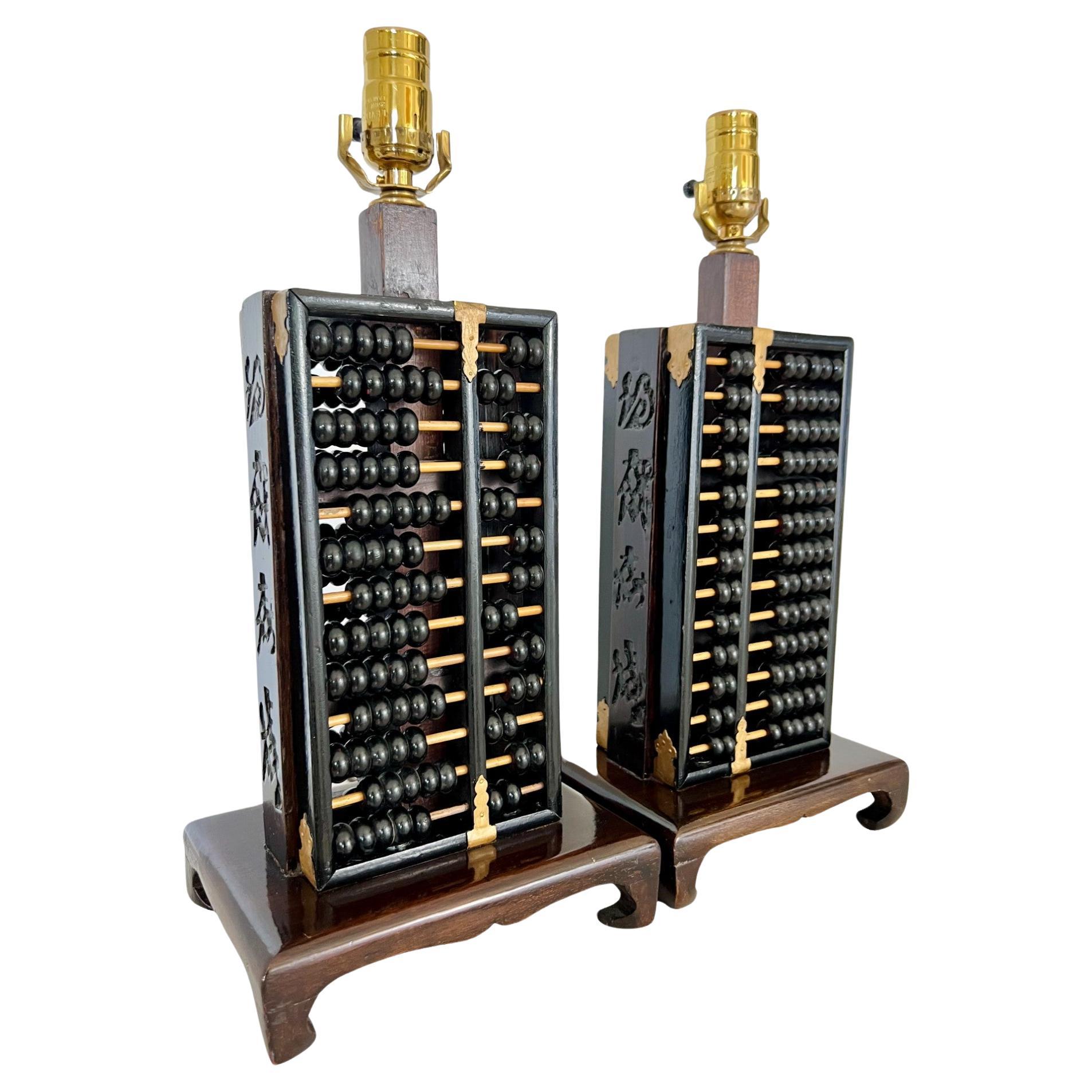Chinesische Abacus-Tischlampen aus der Mitte des Jahrhunderts - ein Paar