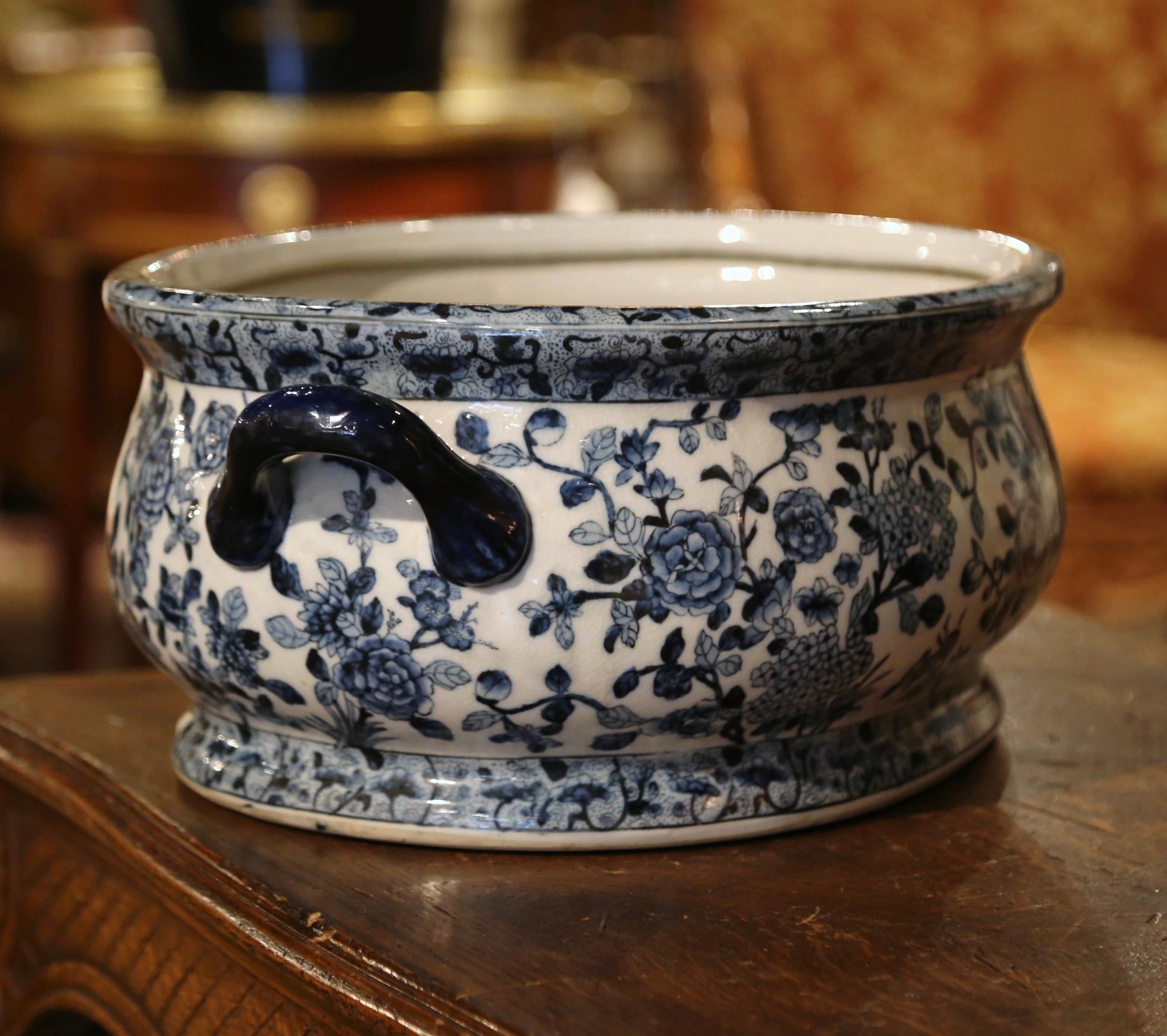 Mid-Century Chinese Blue and White Painted Porcelain Foot Bath Bowl For Sale 3