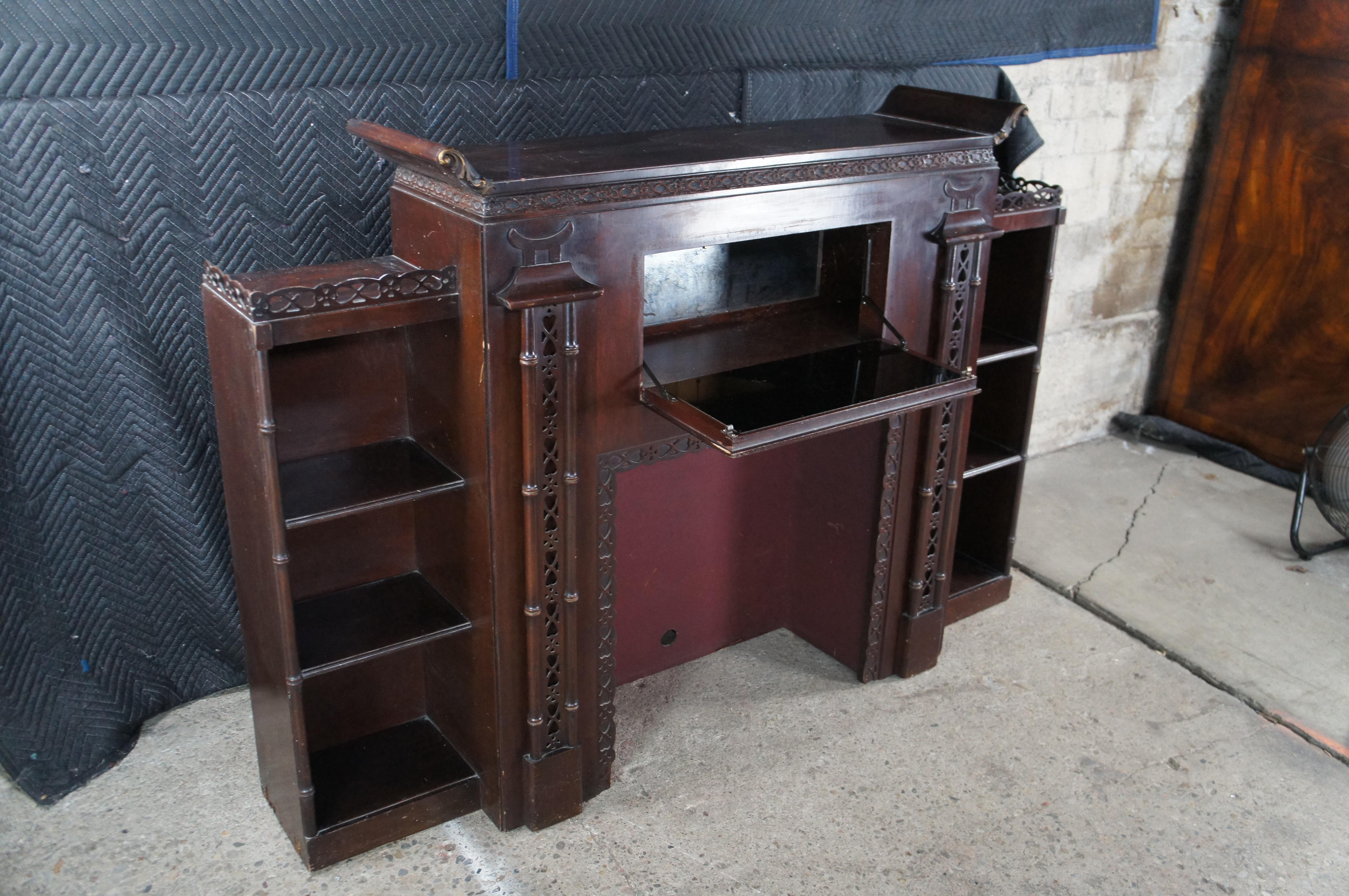 Mid Century Chinese Chippendale Mahagoni Kamin Mantel Bücherregal Sekretär 70