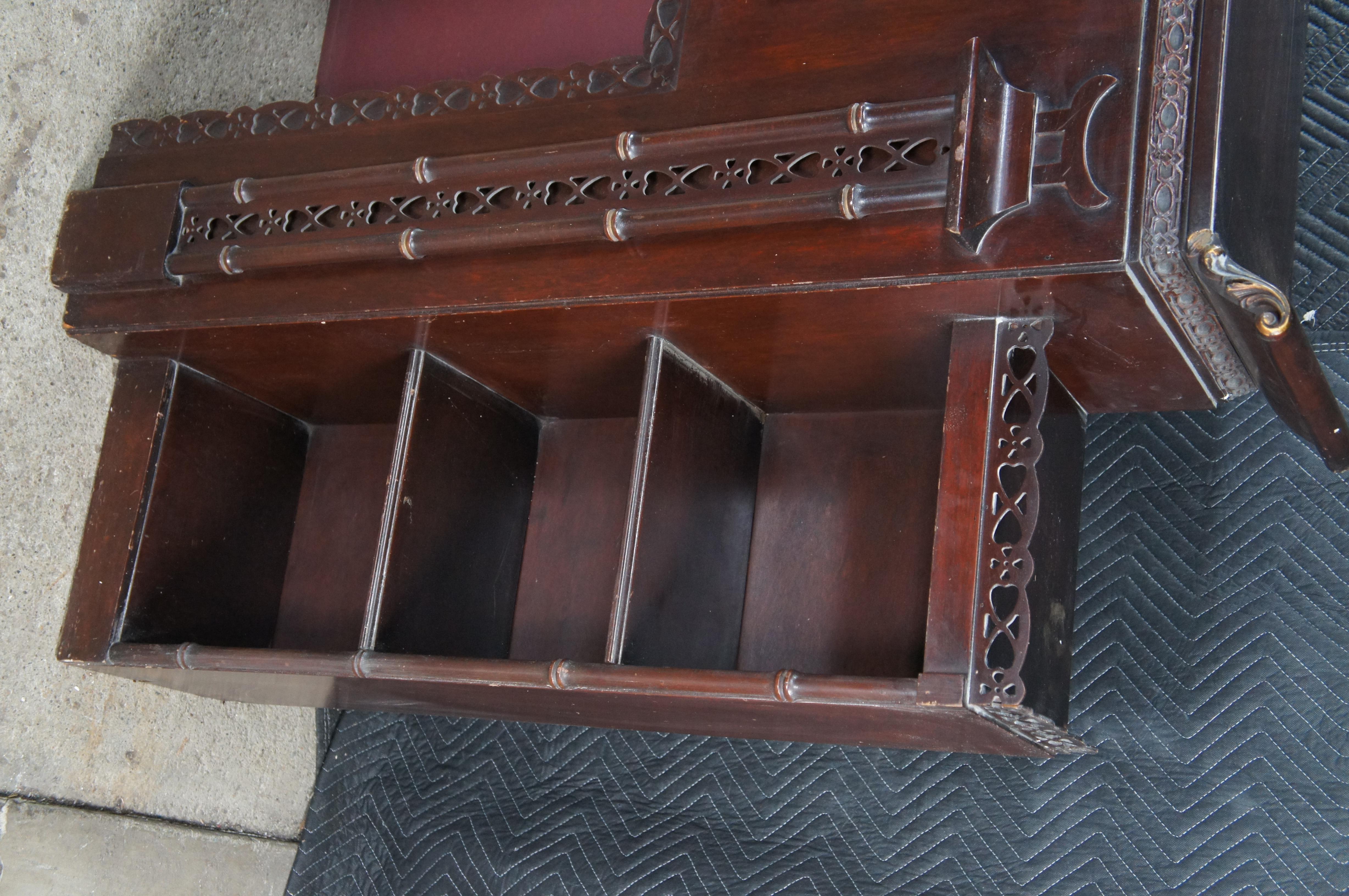 Mid Century Chinese Chippendale Mahagoni Kamin Mantel Bücherregal Sekretär 70