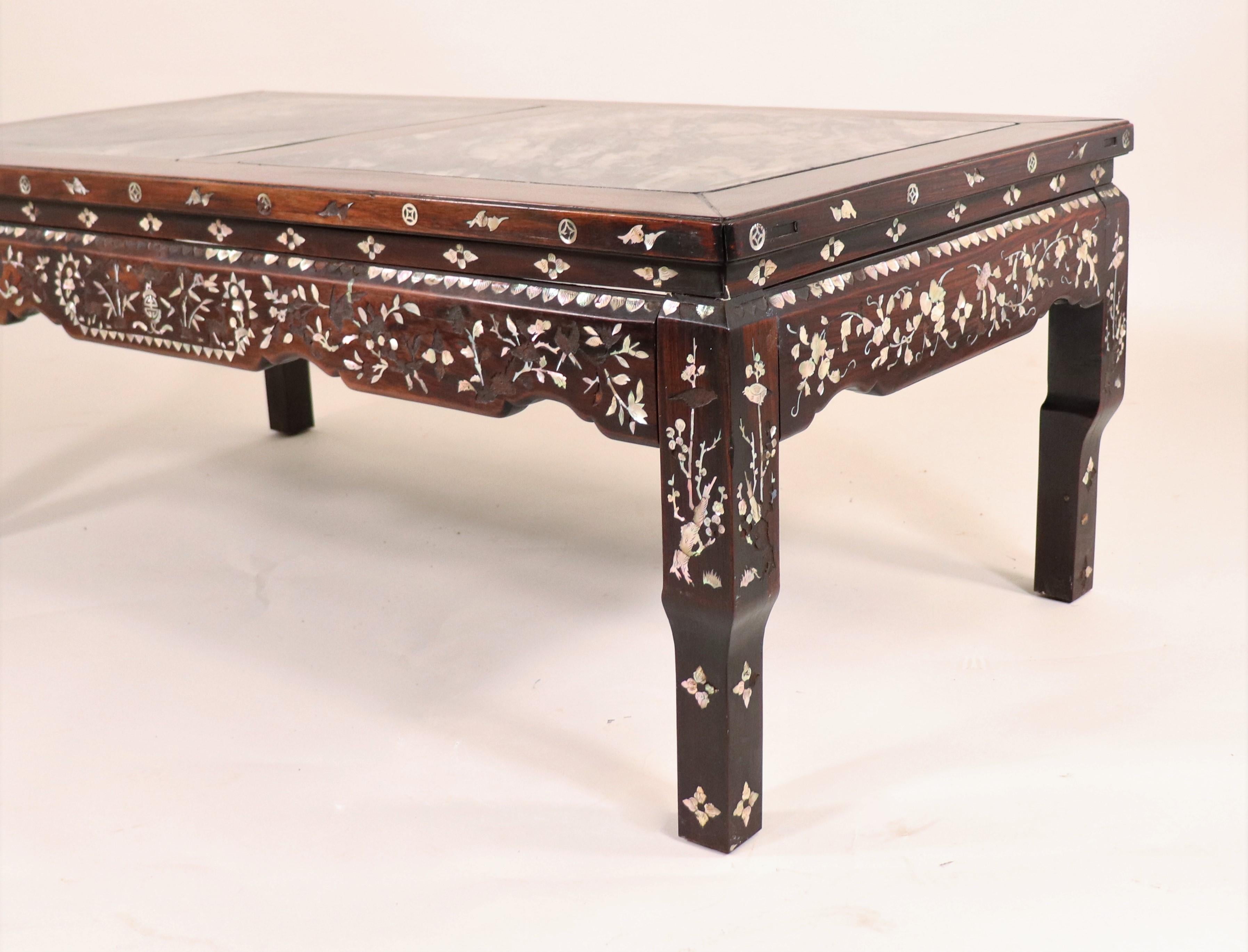 Mid-Century Chinese Coffee Table with Mother of Pearl Inlay  For Sale 8
