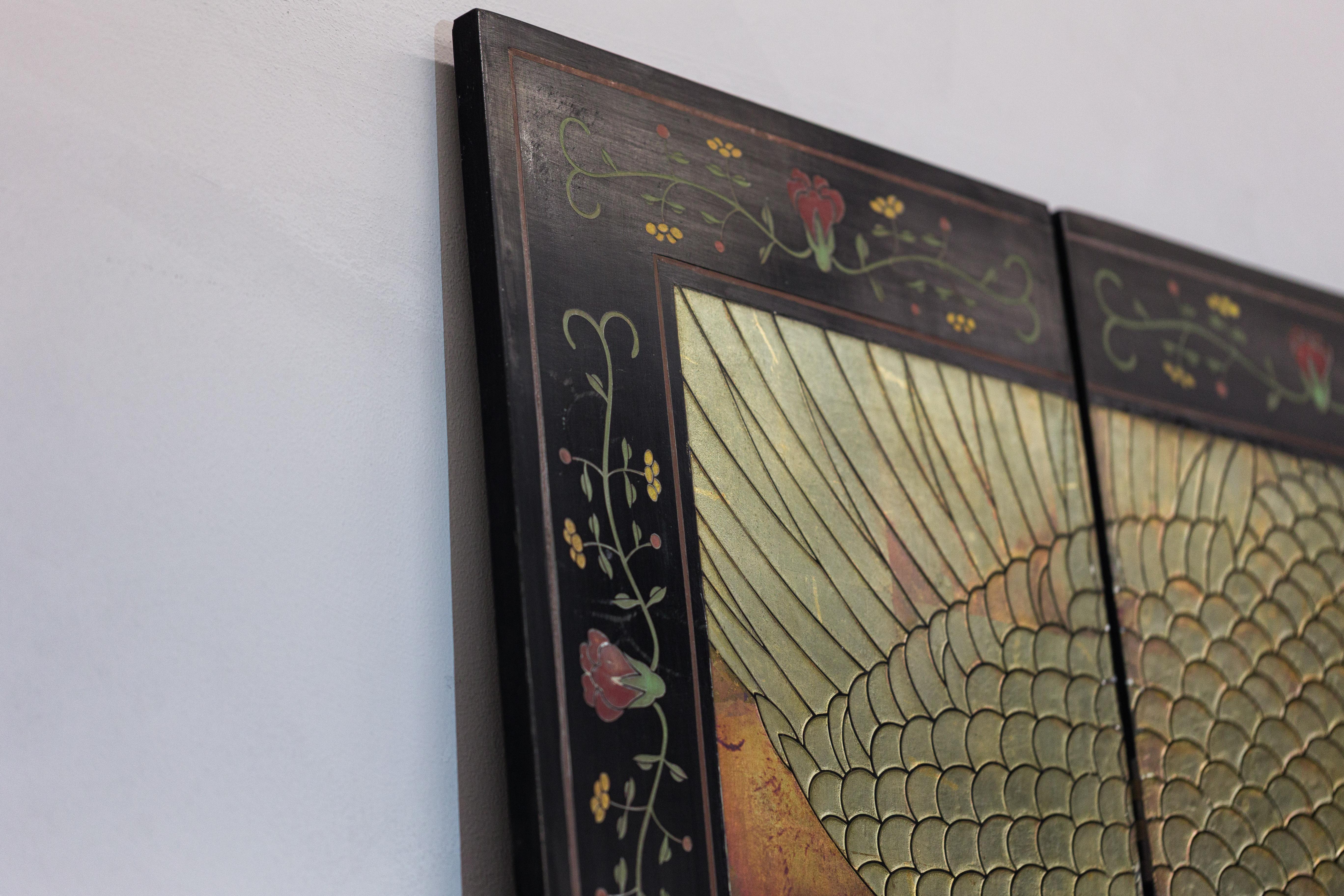 Mid-Century Chinese Coromandel Screen with Gold Cranes and Lacquered Floral Back For Sale 10