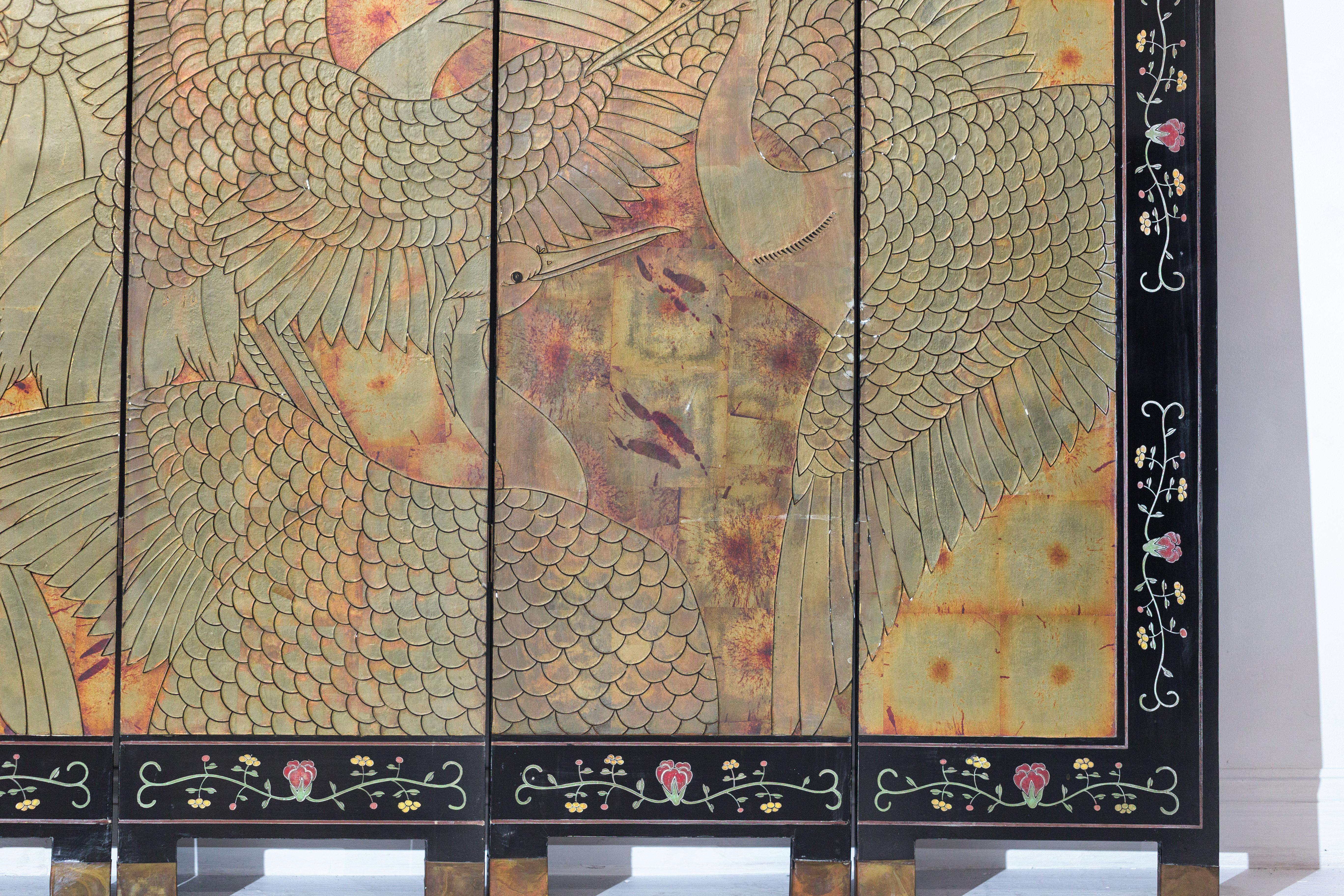 Mid-Century Chinese Coromandel Screen with Gold Cranes and Lacquered Floral Back For Sale 2