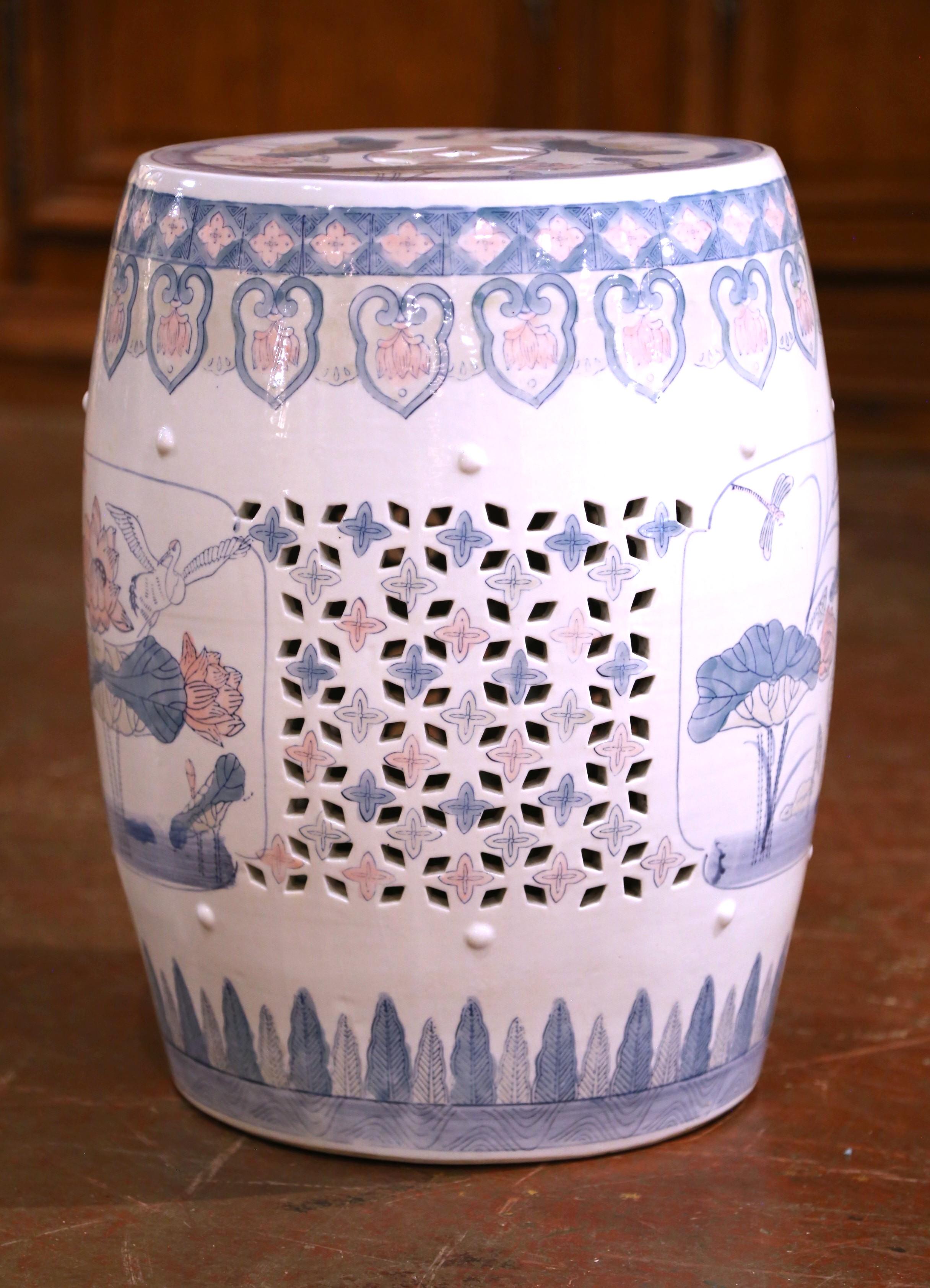 Chinesischer-Export-Porzellan-Gartenhocker mit Lotus- und Vogelmotiven aus der Mitte des Jahrhunderts im Angebot 1