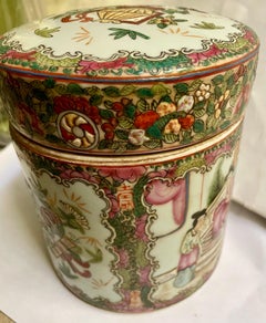 Mid Century Chinese Export Porcelain Rose Medallion Covered Domed Lidded Jar Box