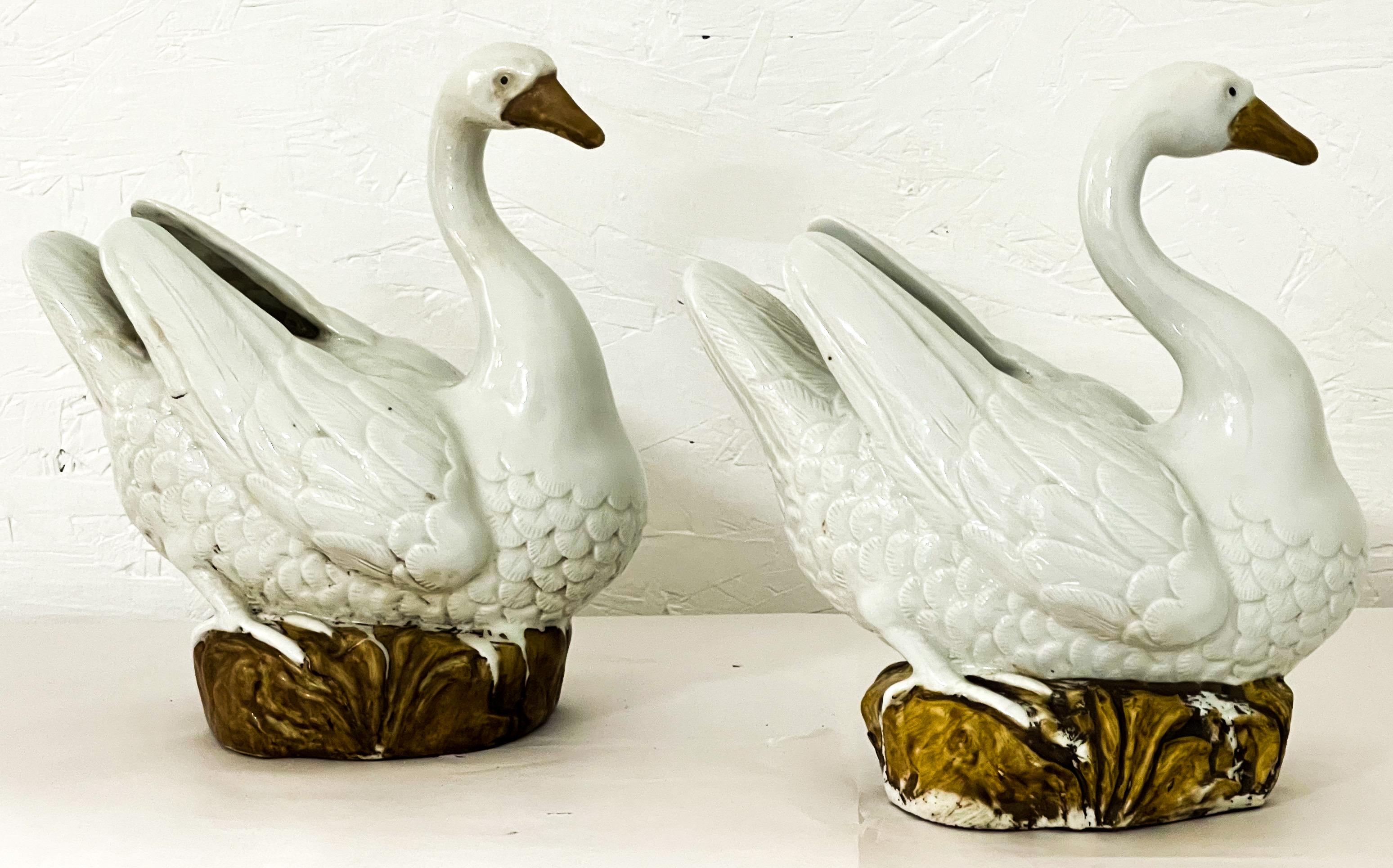 Mid-Century Chinese Export Style Swan Bird Figurines -Pair In Good Condition In Kennesaw, GA