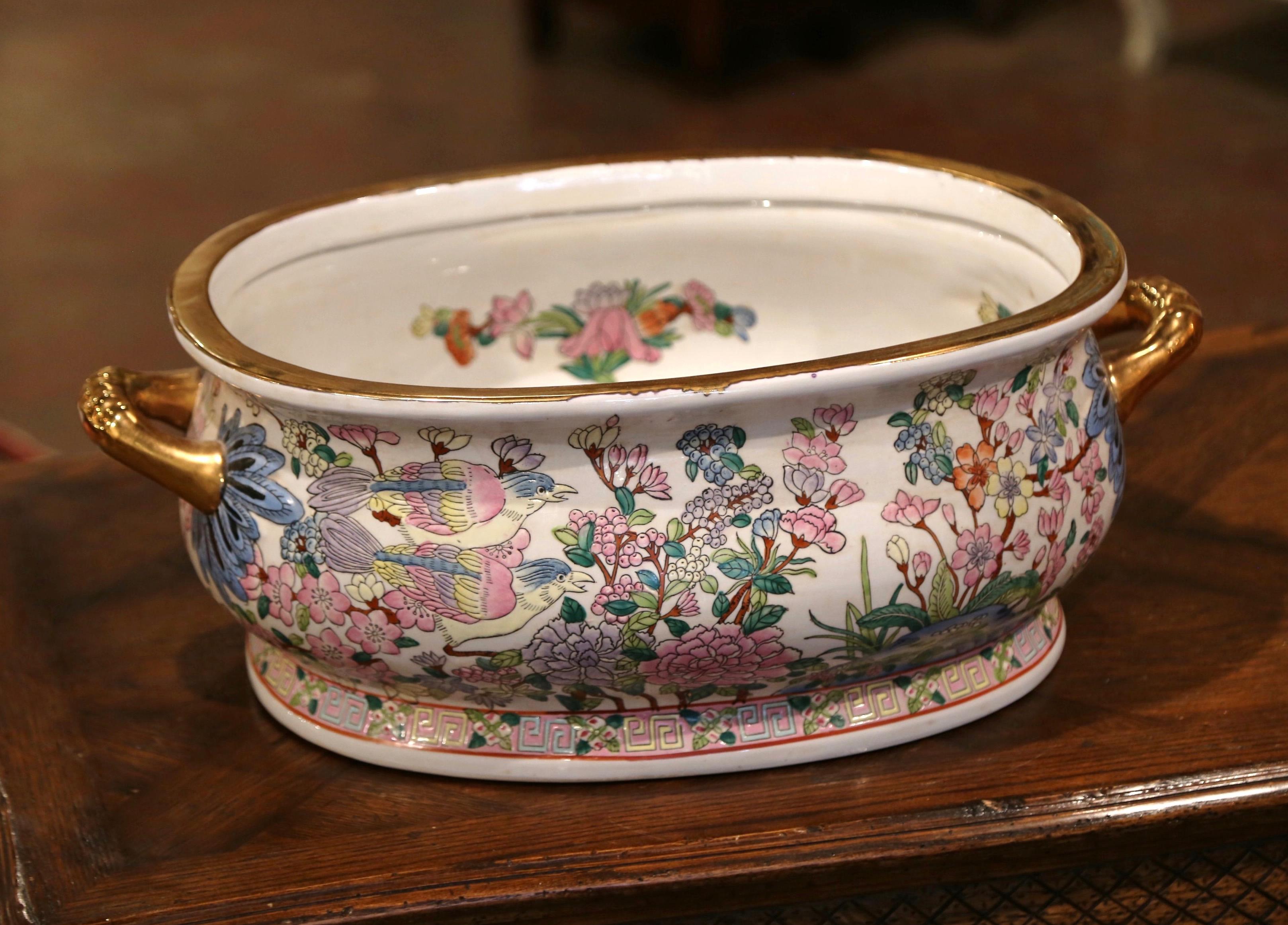 Midcentury Chinese Famille Rose Painted Porcelain and Gilt Foot Bath Bowl In Excellent Condition In Dallas, TX