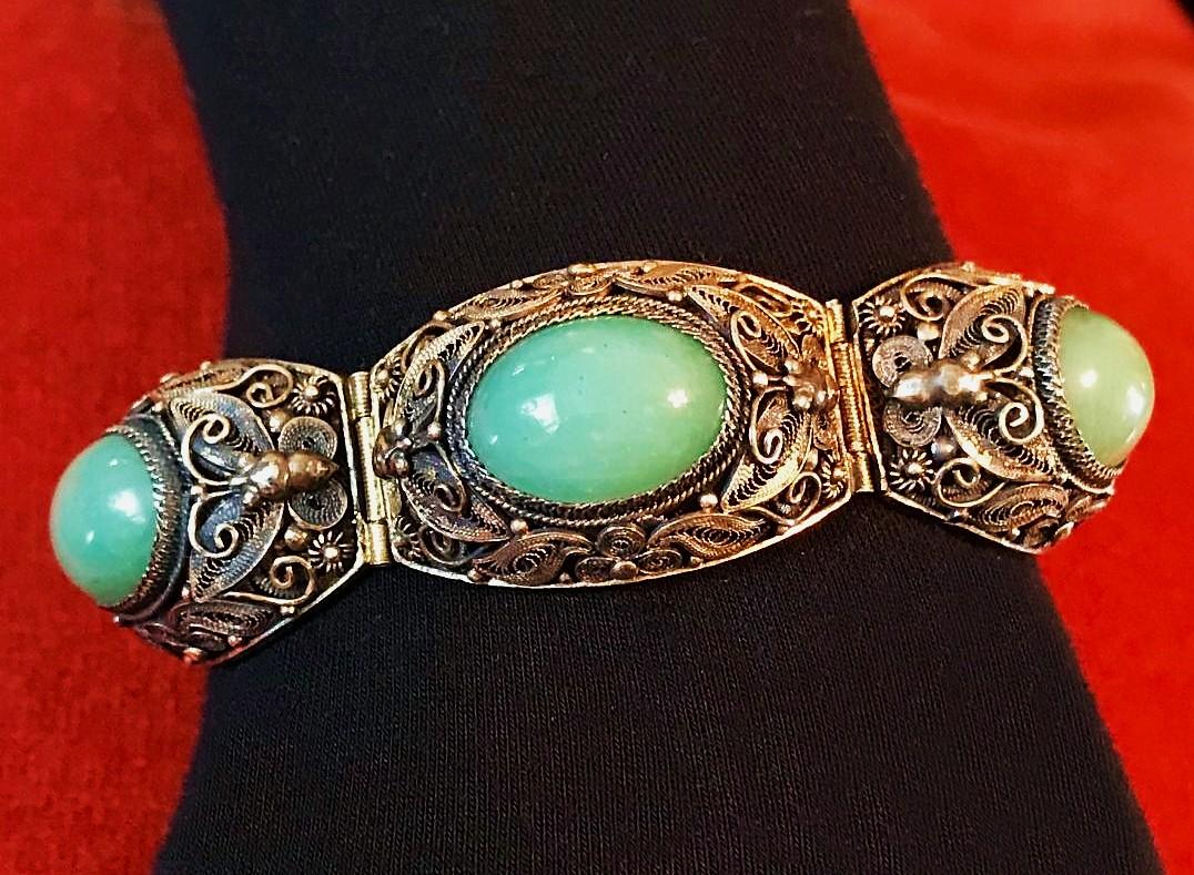 Women's Mid-Century Chinese Gilt Sterling and Jade Bracelet For Sale