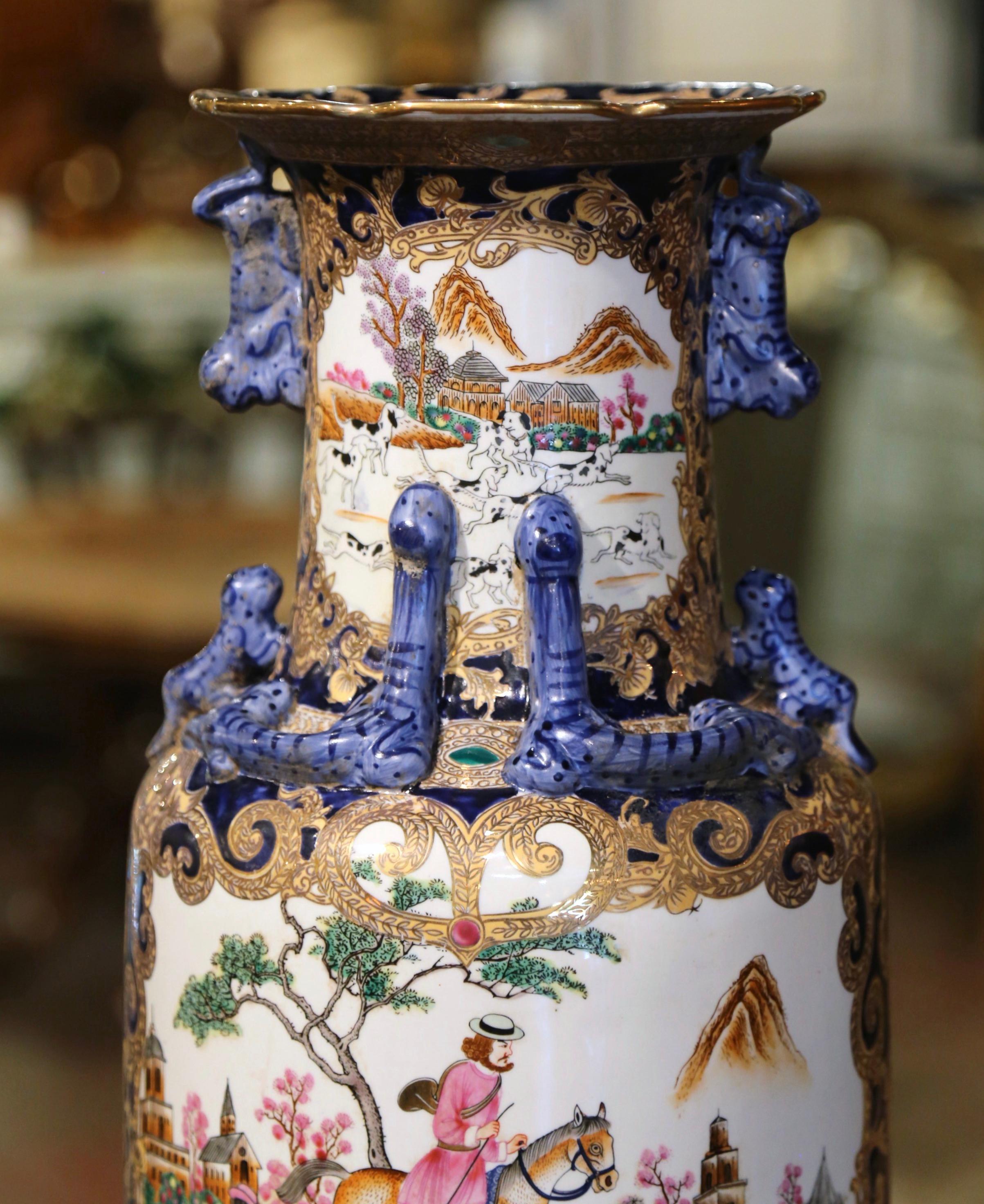 20th Century Mid-Century Chinese Hand Painted Glazed Ceramic Vase with Fu Dog Motifs For Sale