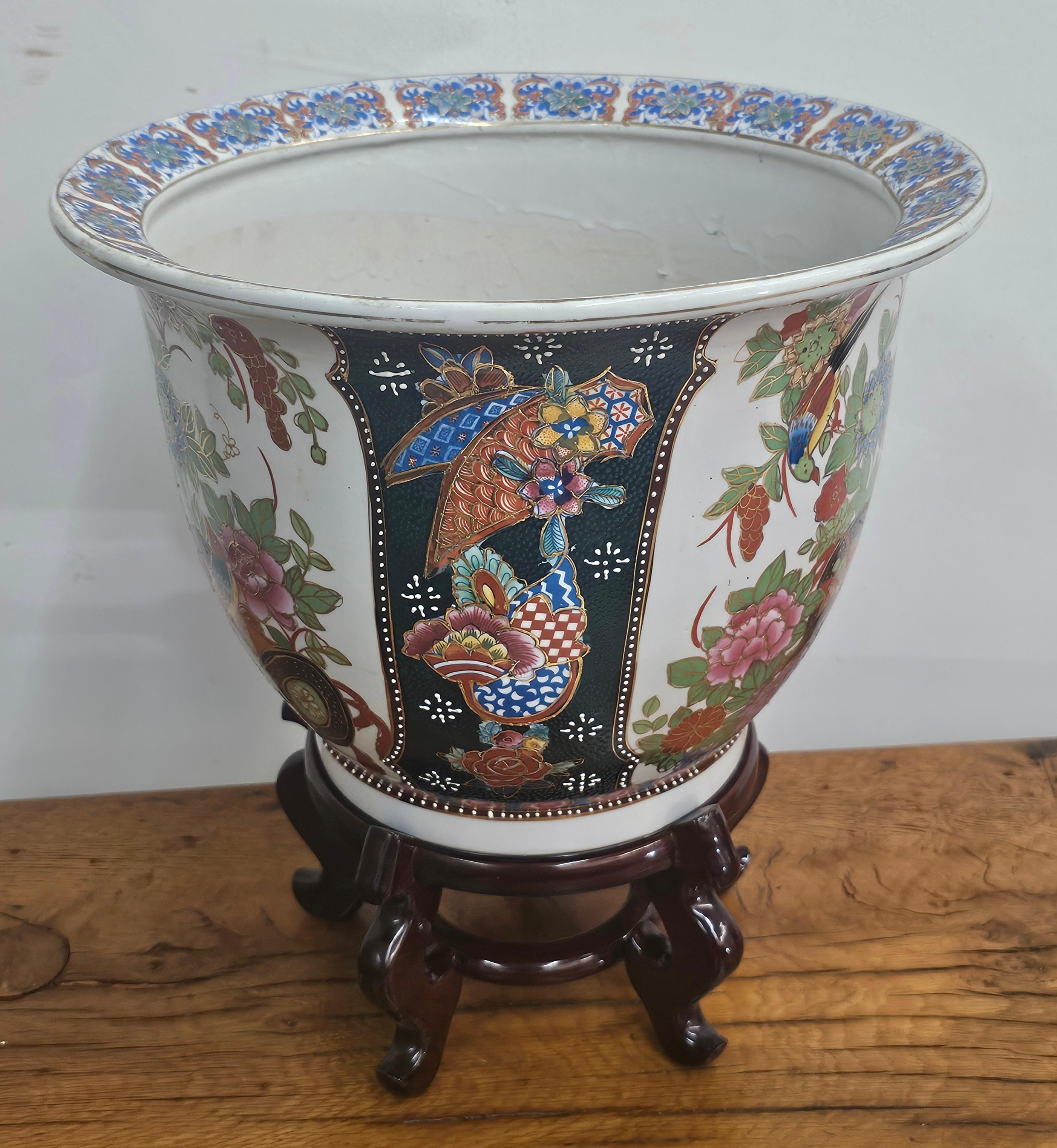 20th Century Mid Century Chinese Hand-Painted  Porcelain Jardiniere On Hardwood Stand For Sale