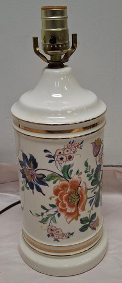 Mid Century Chinese Off-White Floral Porcelain Table Lamp W/ Gilt Trims