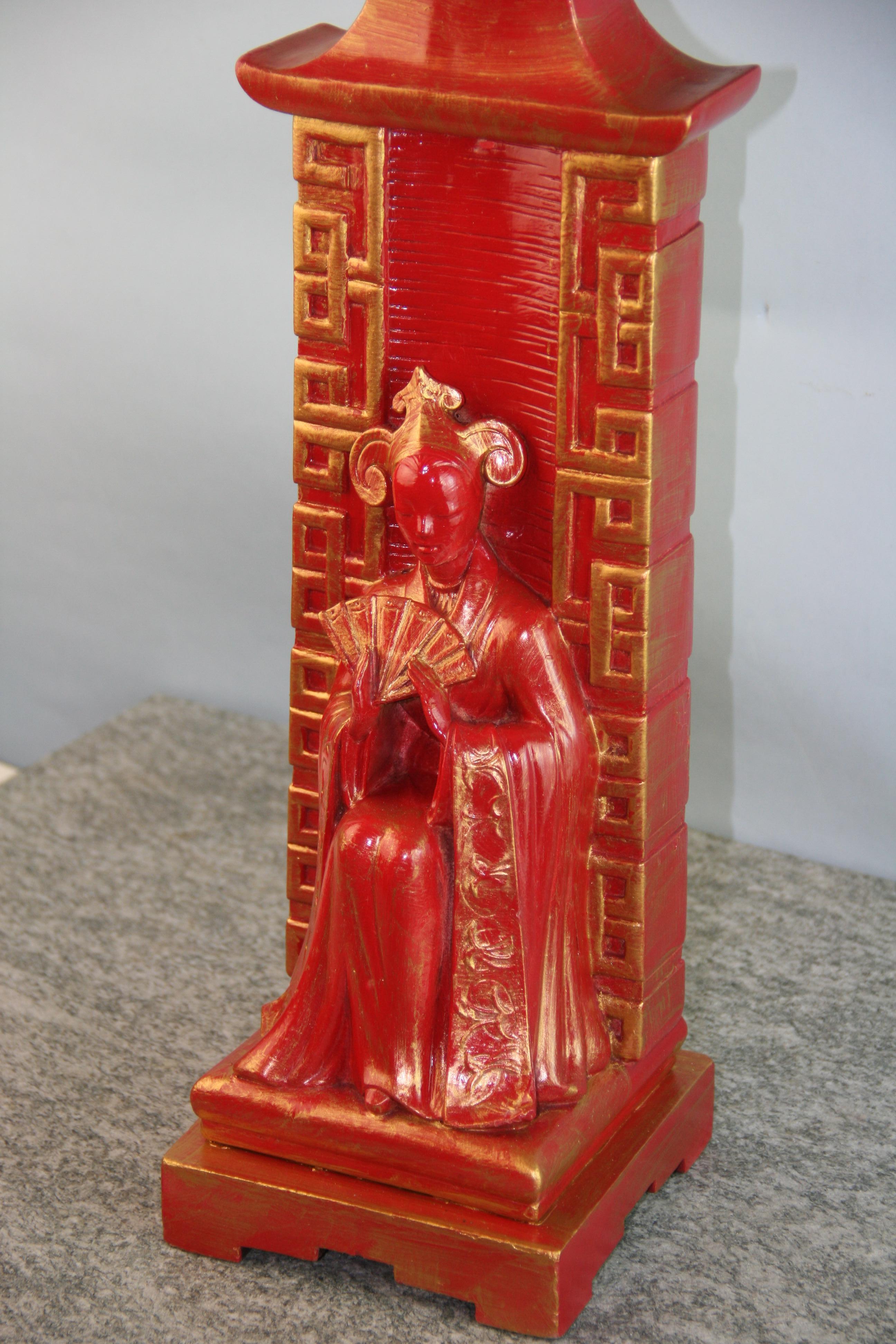 Mid-Century Chinese Red and Gold Figural Table Lamp For Sale 9