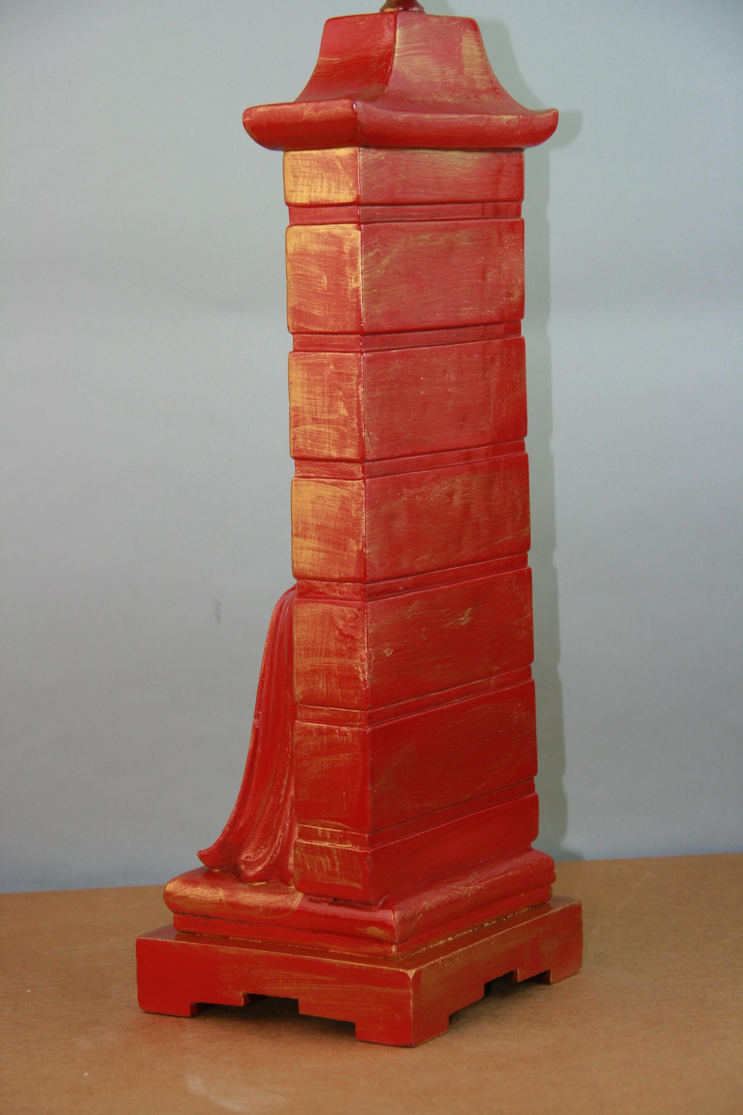 Mid-Century Chinese Red and Gold Figural Table Lamp For Sale 2