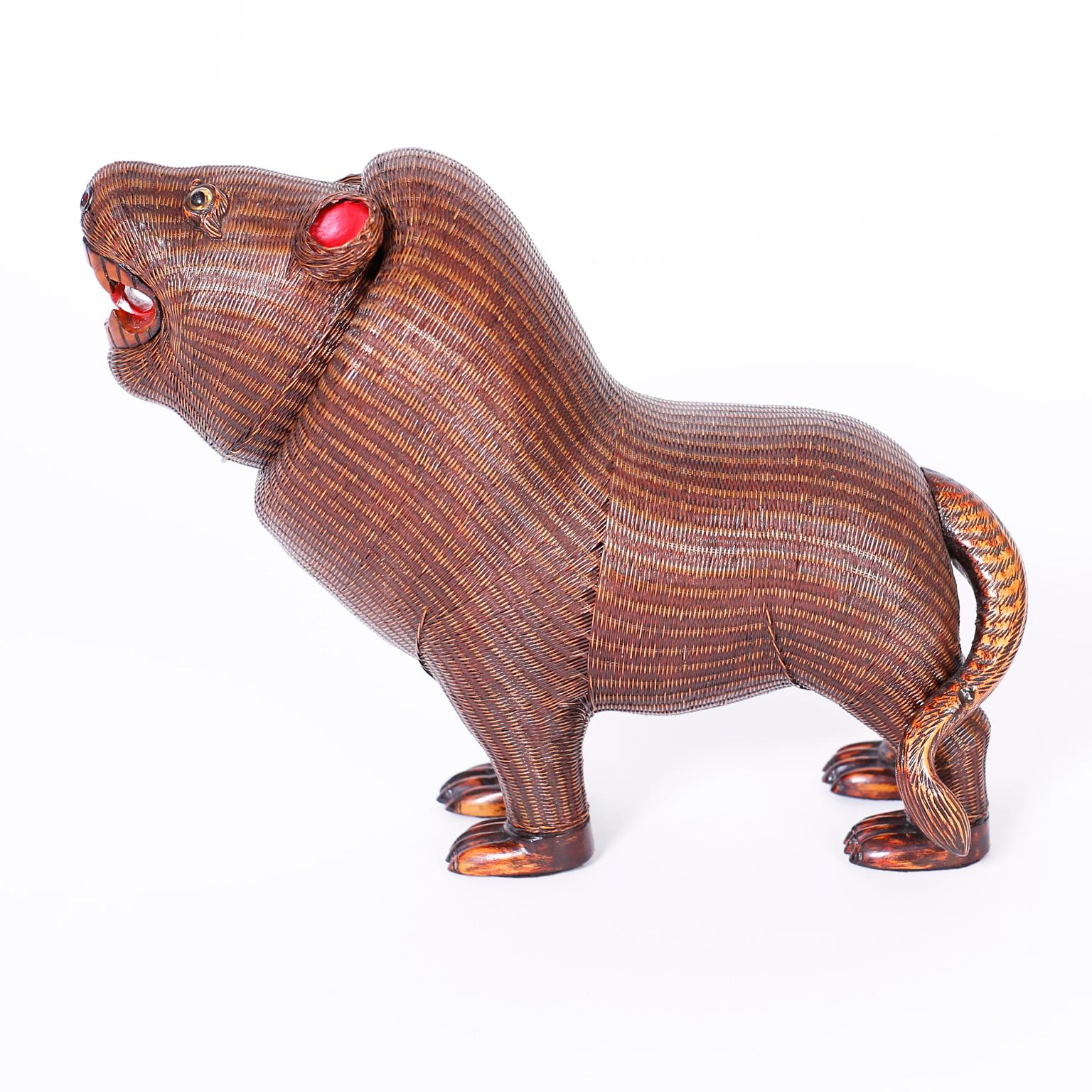 Midcentury Chinese Wicker Lion Box In Good Condition In Palm Beach, FL