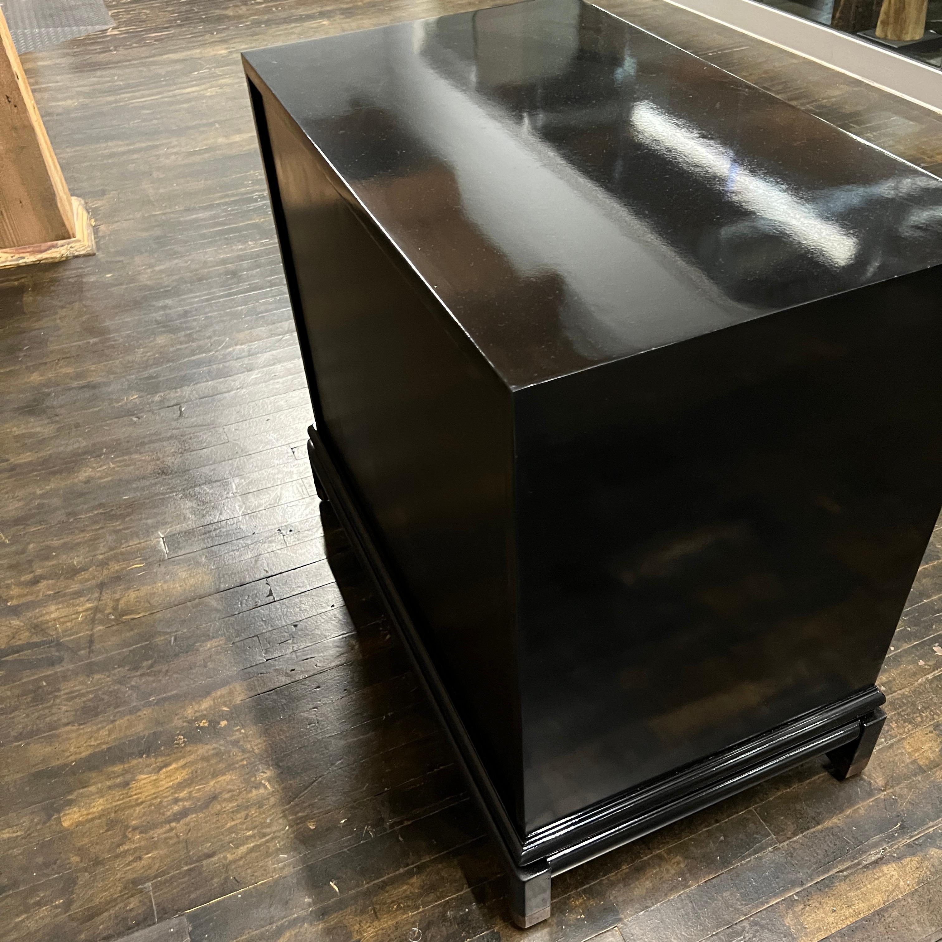 Lacquered Mid-Century Chinoiserie Black Lacquer Cabinet with Gilded Painted Doors For Sale
