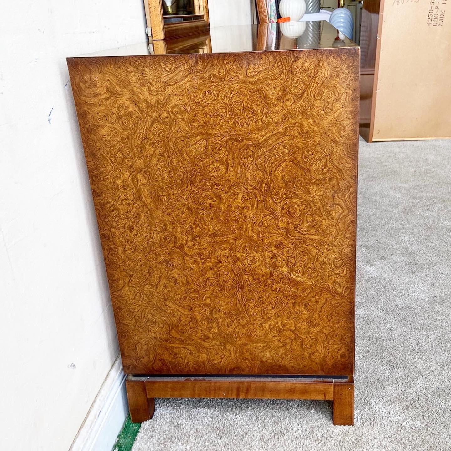 Mid Century Chinoiserie Burl Wood Dresser With Mirror by Founders In Good Condition For Sale In Delray Beach, FL
