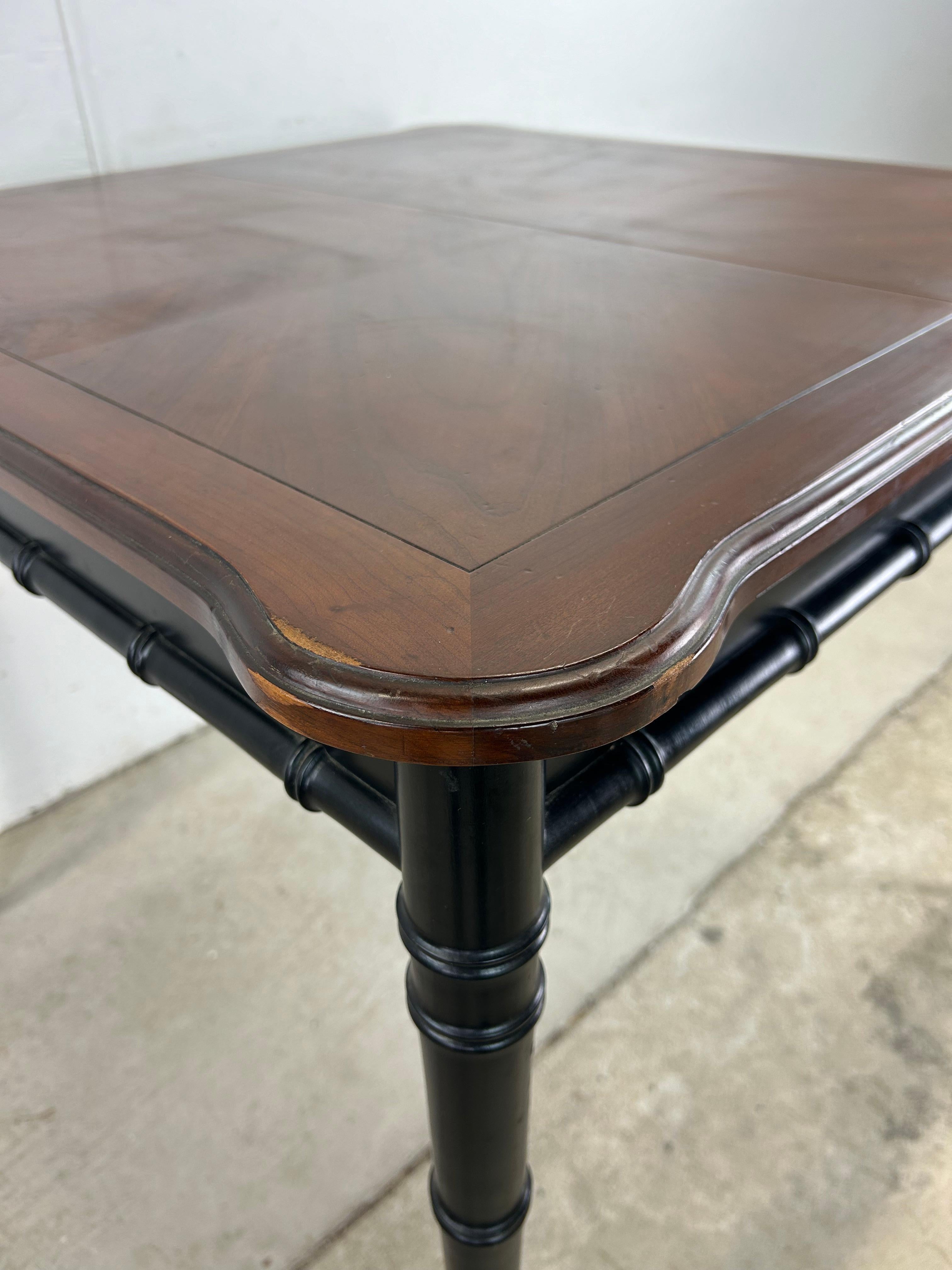 Mesa de Comedor Chinoiserie de Mitad de Siglo con Patas de Bambú de Imitación y 2 Hojas en venta 5