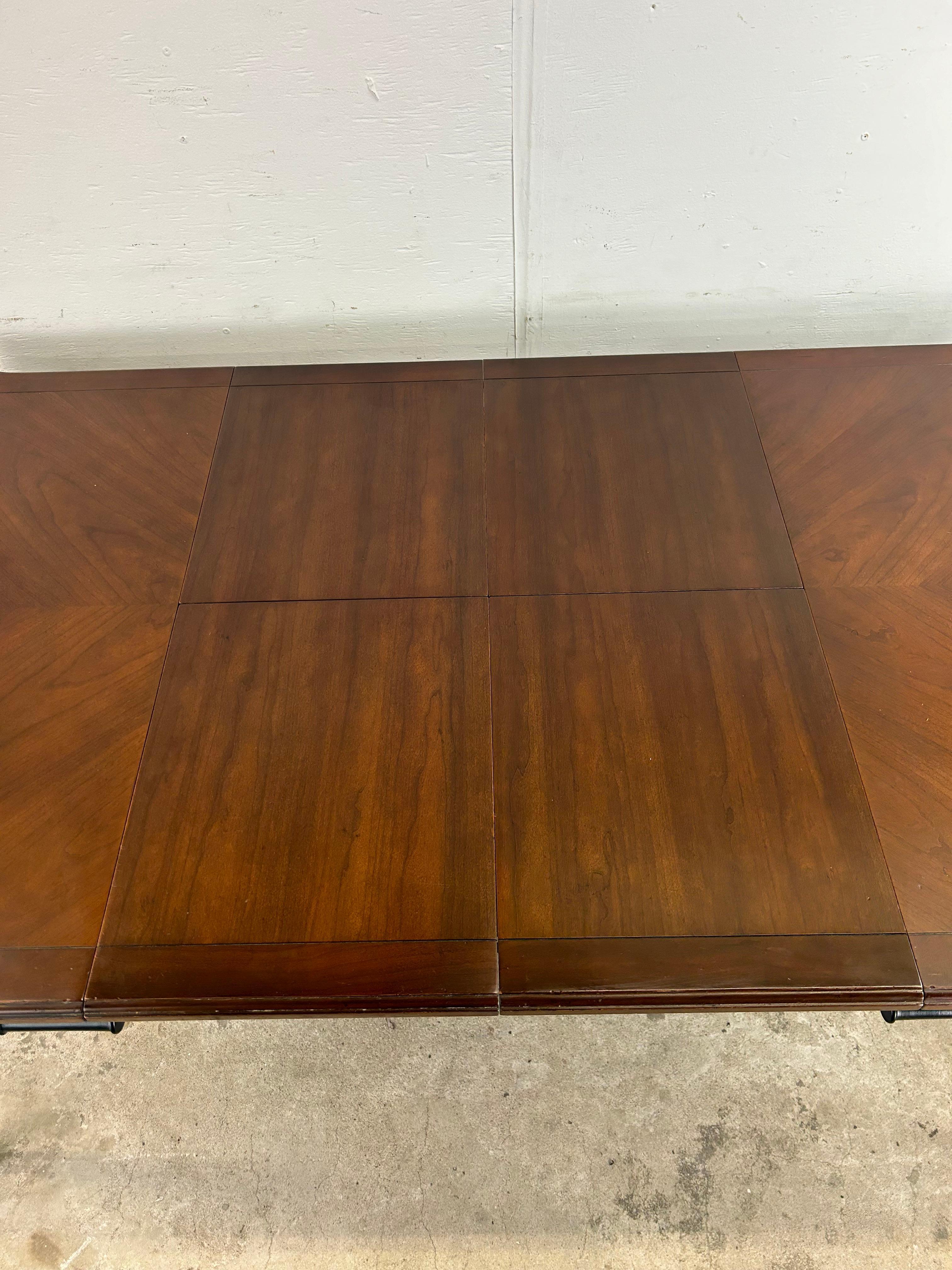 Mesa de Comedor Chinoiserie de Mitad de Siglo con Patas de Bambú de Imitación y 2 Hojas en venta 11