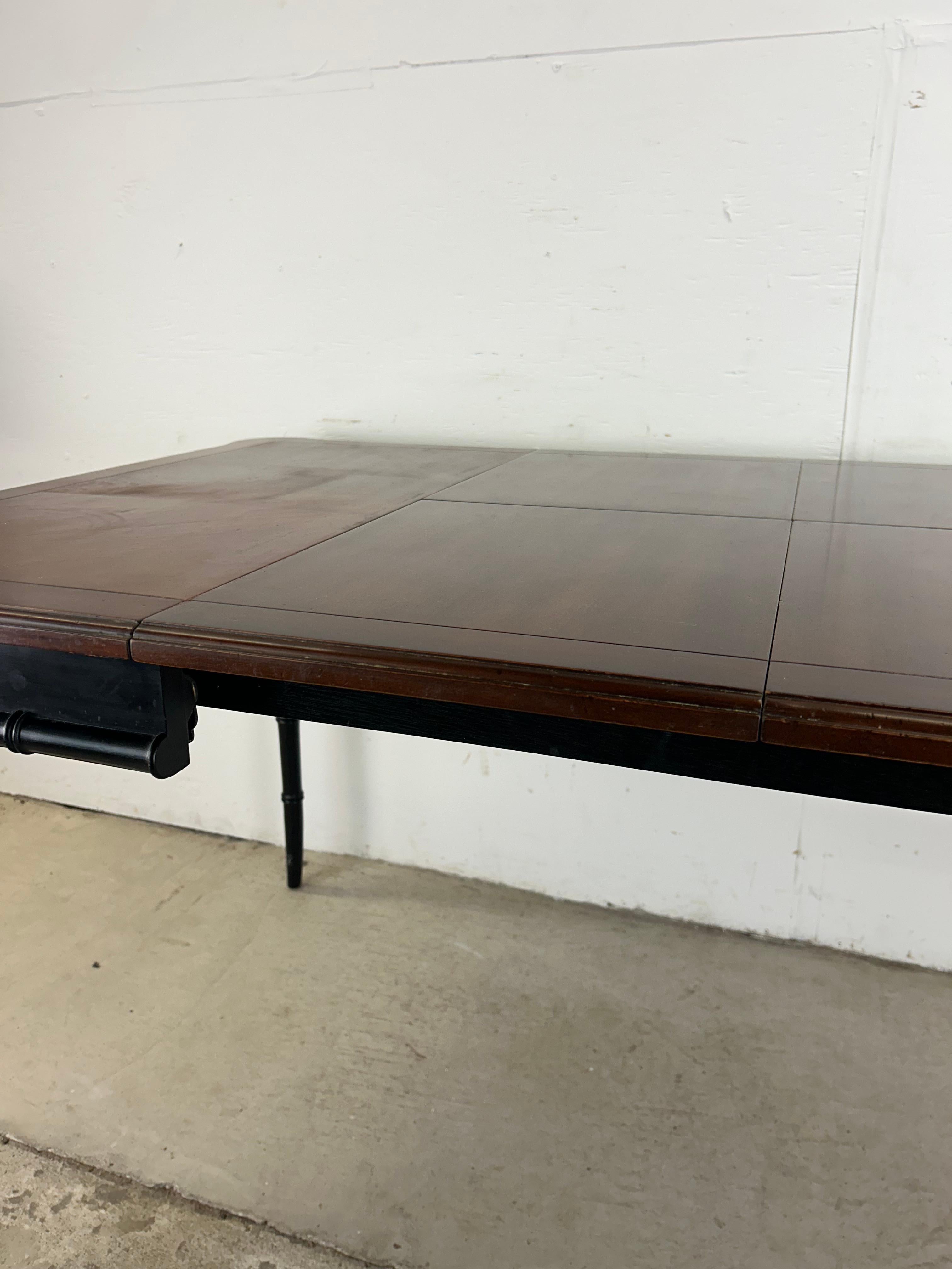 Mesa de Comedor Chinoiserie de Mitad de Siglo con Patas de Bambú de Imitación y 2 Hojas en venta 12