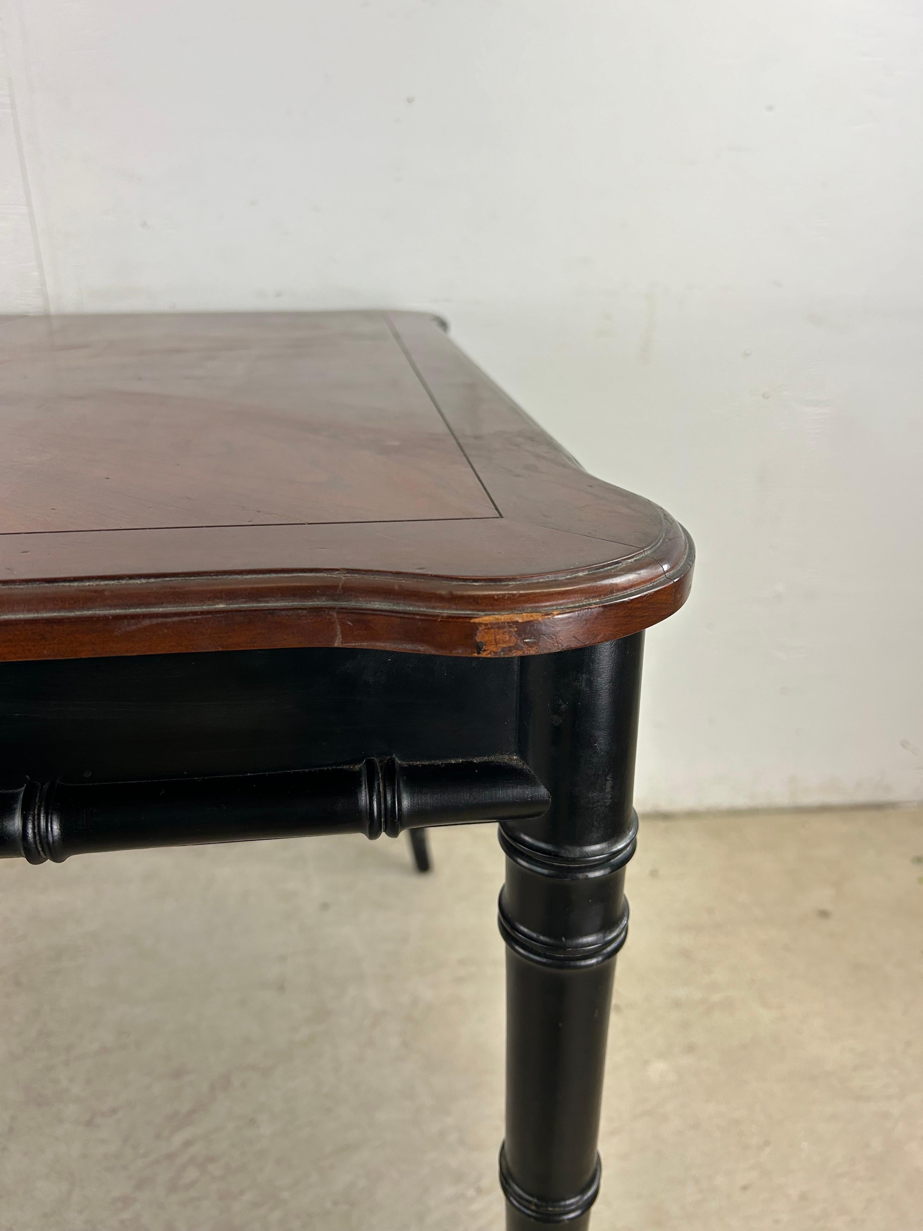 Mesa de Comedor Chinoiserie de Mitad de Siglo con Patas de Bambú de Imitación y 2 Hojas Estadounidense en venta