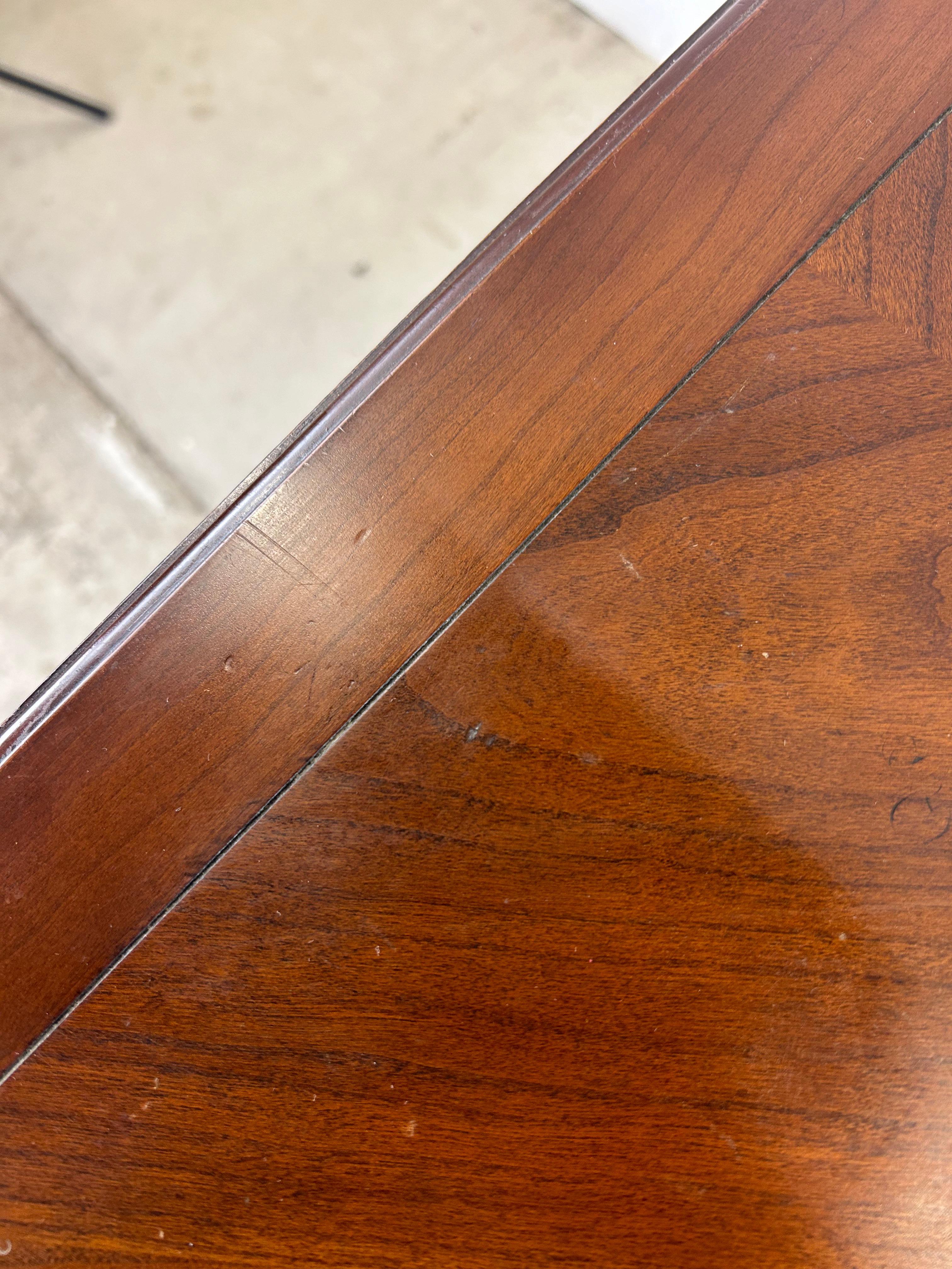 Mesa de Comedor Chinoiserie de Mitad de Siglo con Patas de Bambú de Imitación y 2 Hojas en venta 2