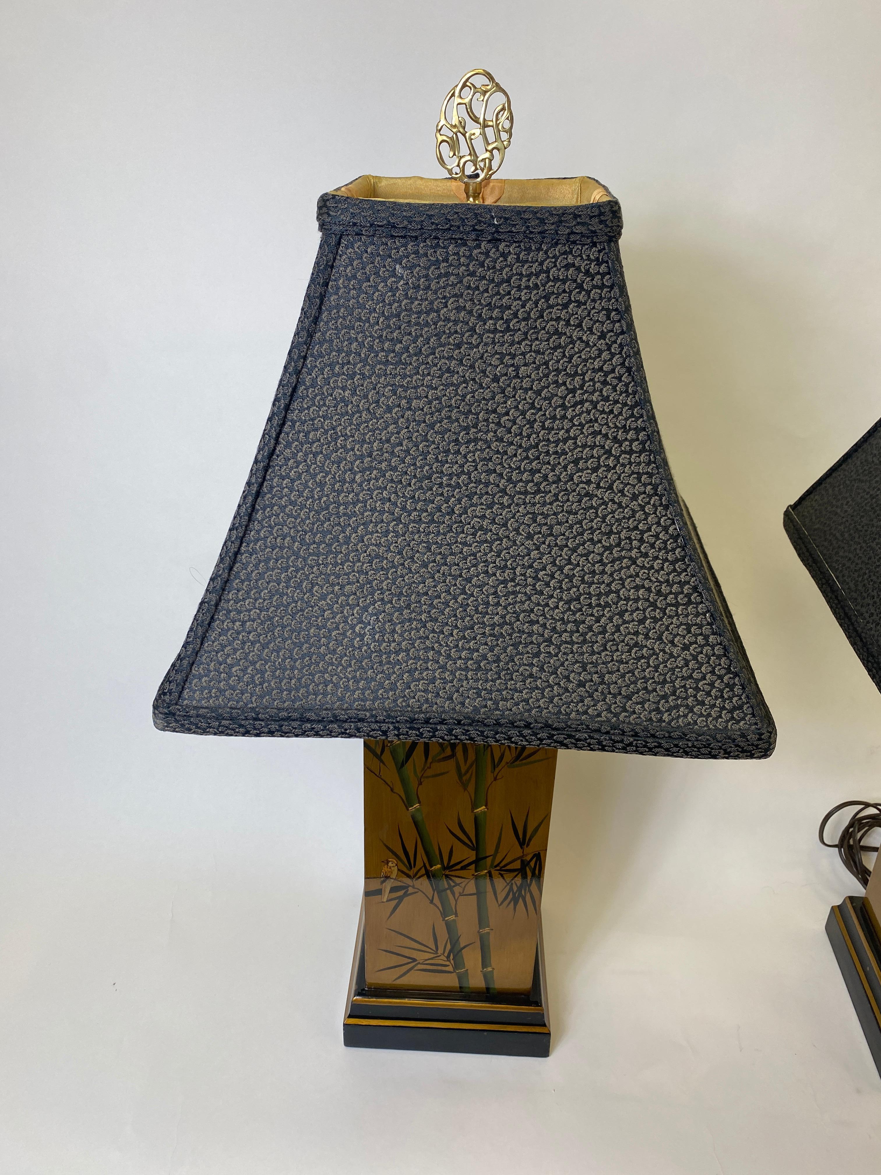 Mid Century Chinoiserie Gilt-Wood Lacquered Table Lamps In Good Condition For Sale In Nashville, TN