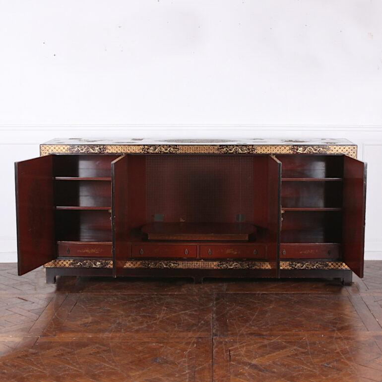 Mid-Century Chinoiserie Lacquer Sideboard or Buffet 4