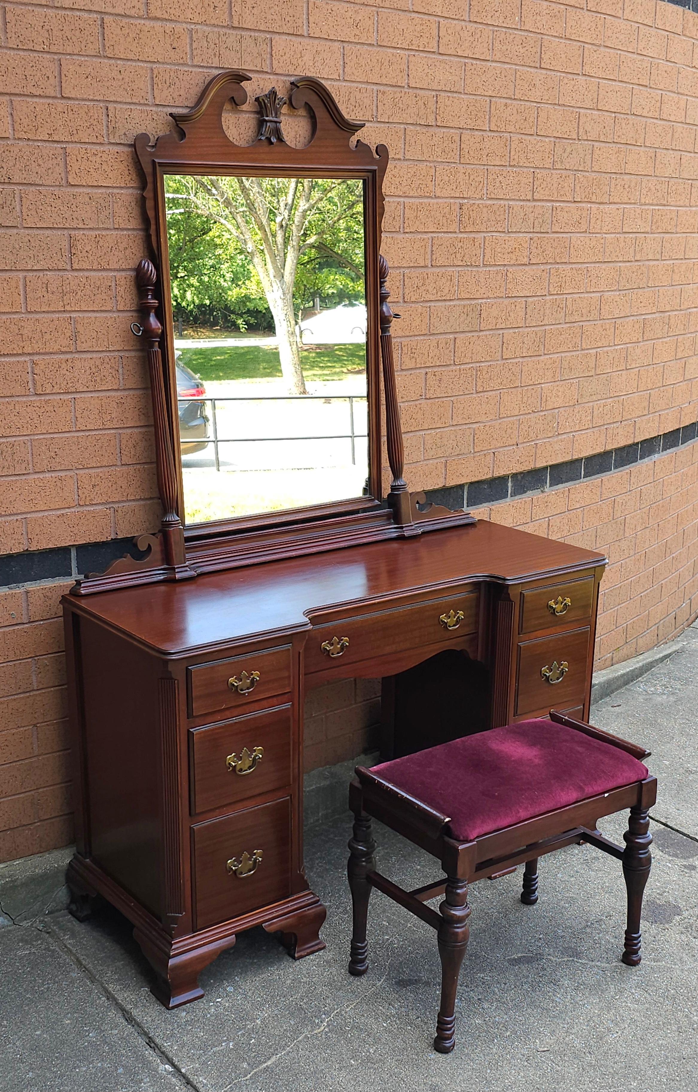 Brass Mid-Century Chippendale Mahogany Vanity Table with Mirror For Sale