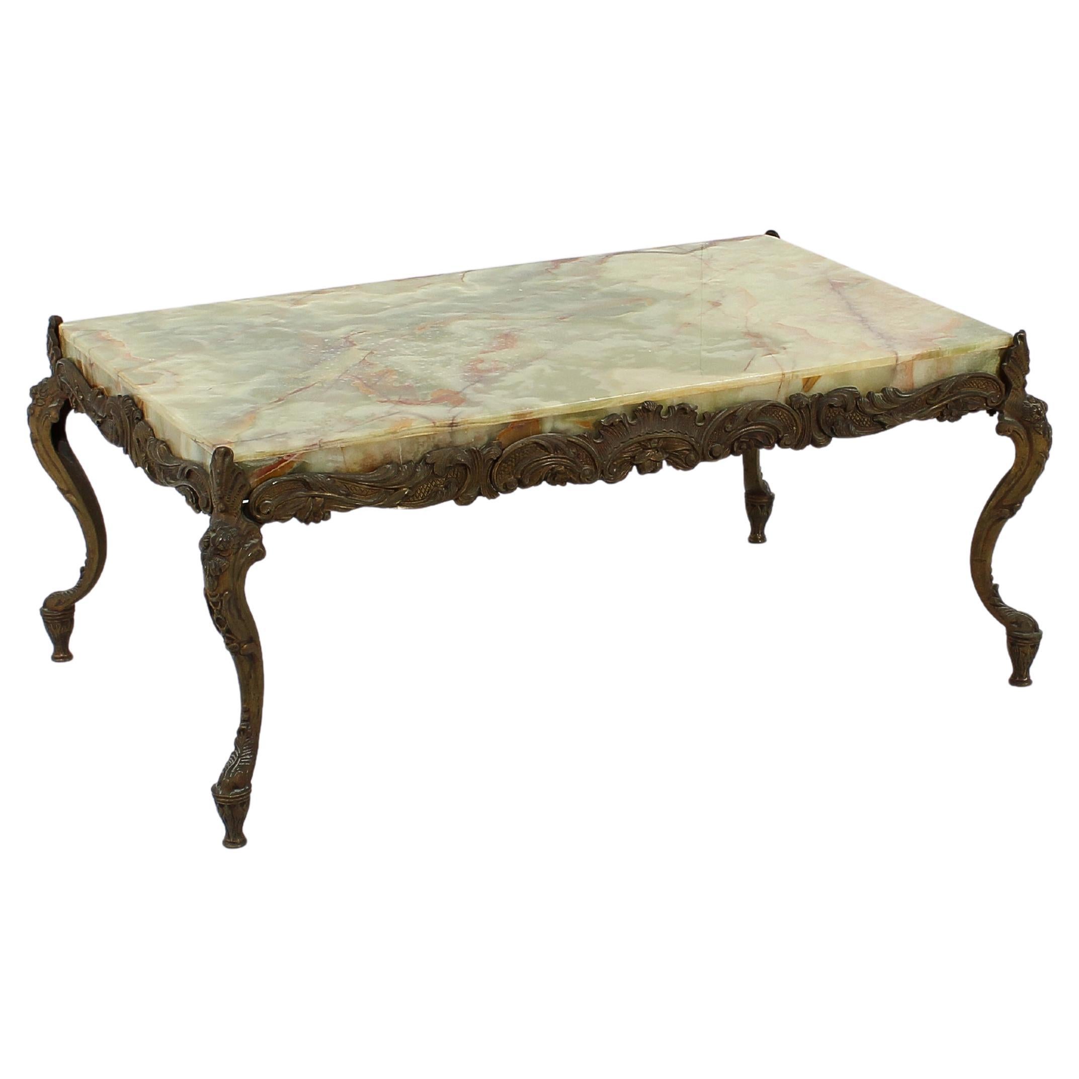 Table basse de style Chippendale du milieu du siècle en bronze et onyx - Italie, années 50 en vente