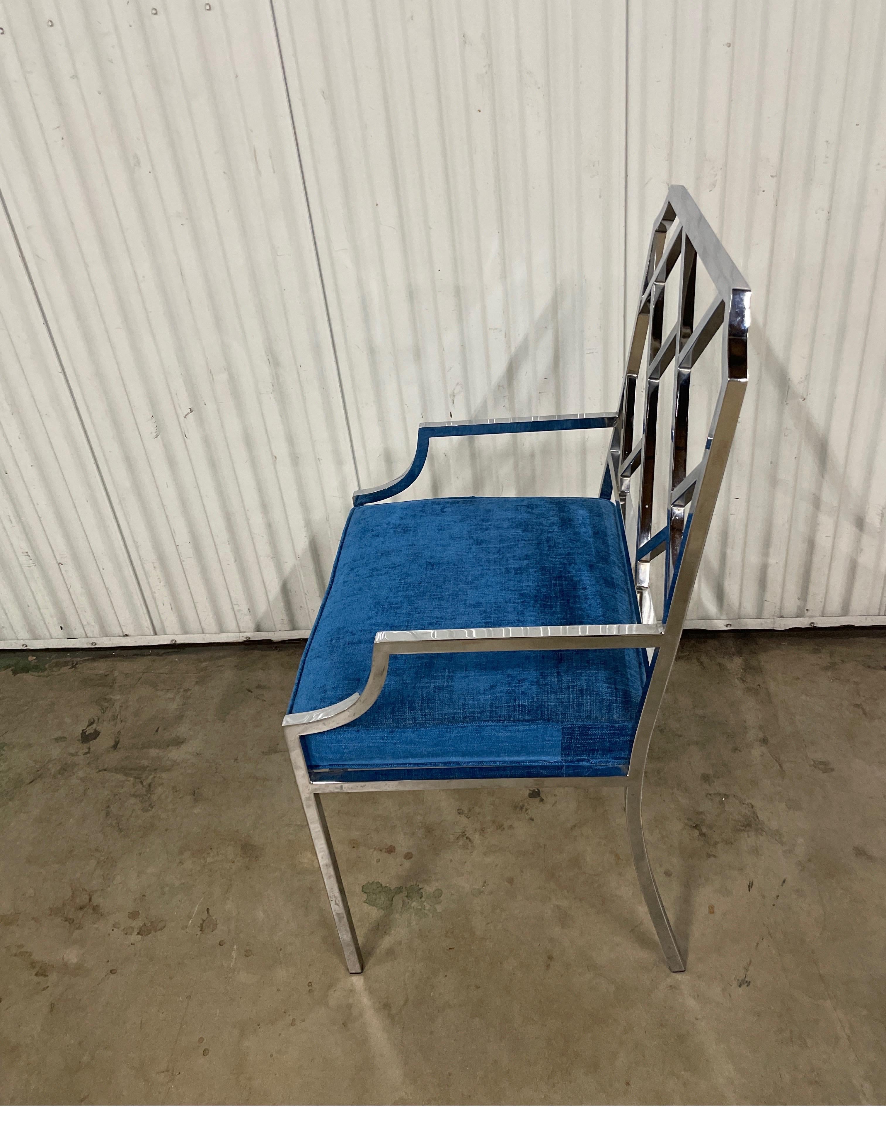 Sillón cromado estilo Chippendale de mediados de siglo Chippendale chino en venta