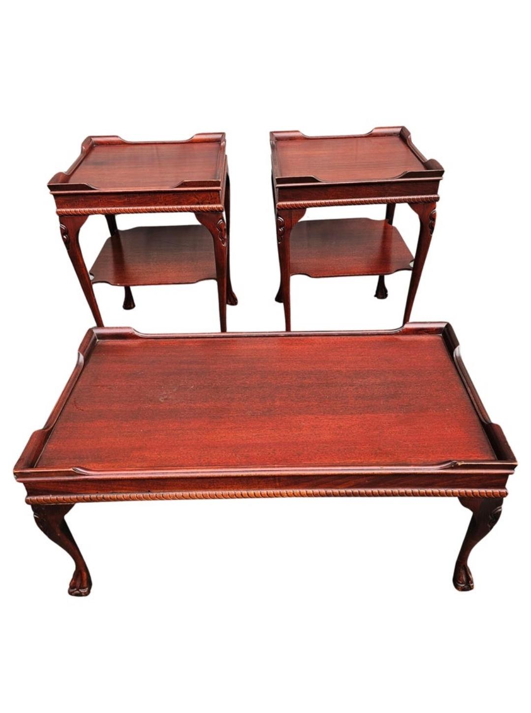 Mid-Century Chippendale Style Mahogany Coffee Table For Sale 2
