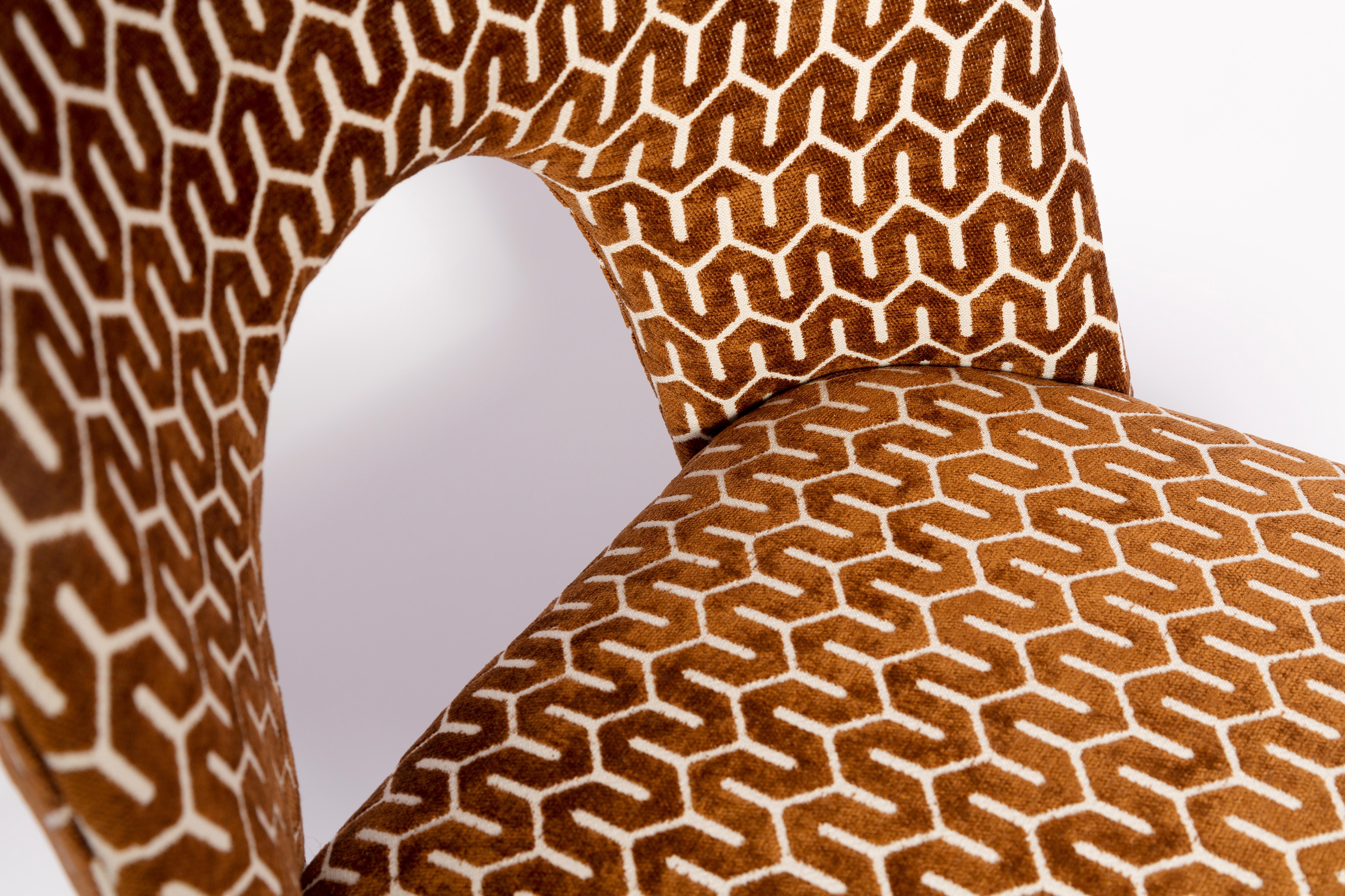 Mid-Century Chocolate Brown 'Shell' Chair, Europe, 1960s In Good Condition For Sale In 05-080 Hornowek, PL