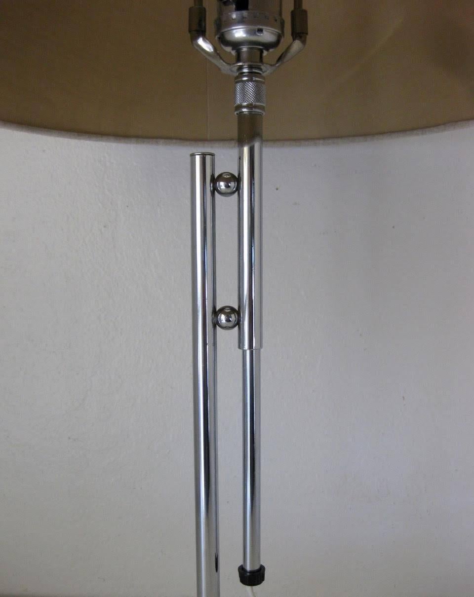 Mid-Century Modern Midcentury Chrome Adjustable Pole Table Lamp in the Style of George Kovacs