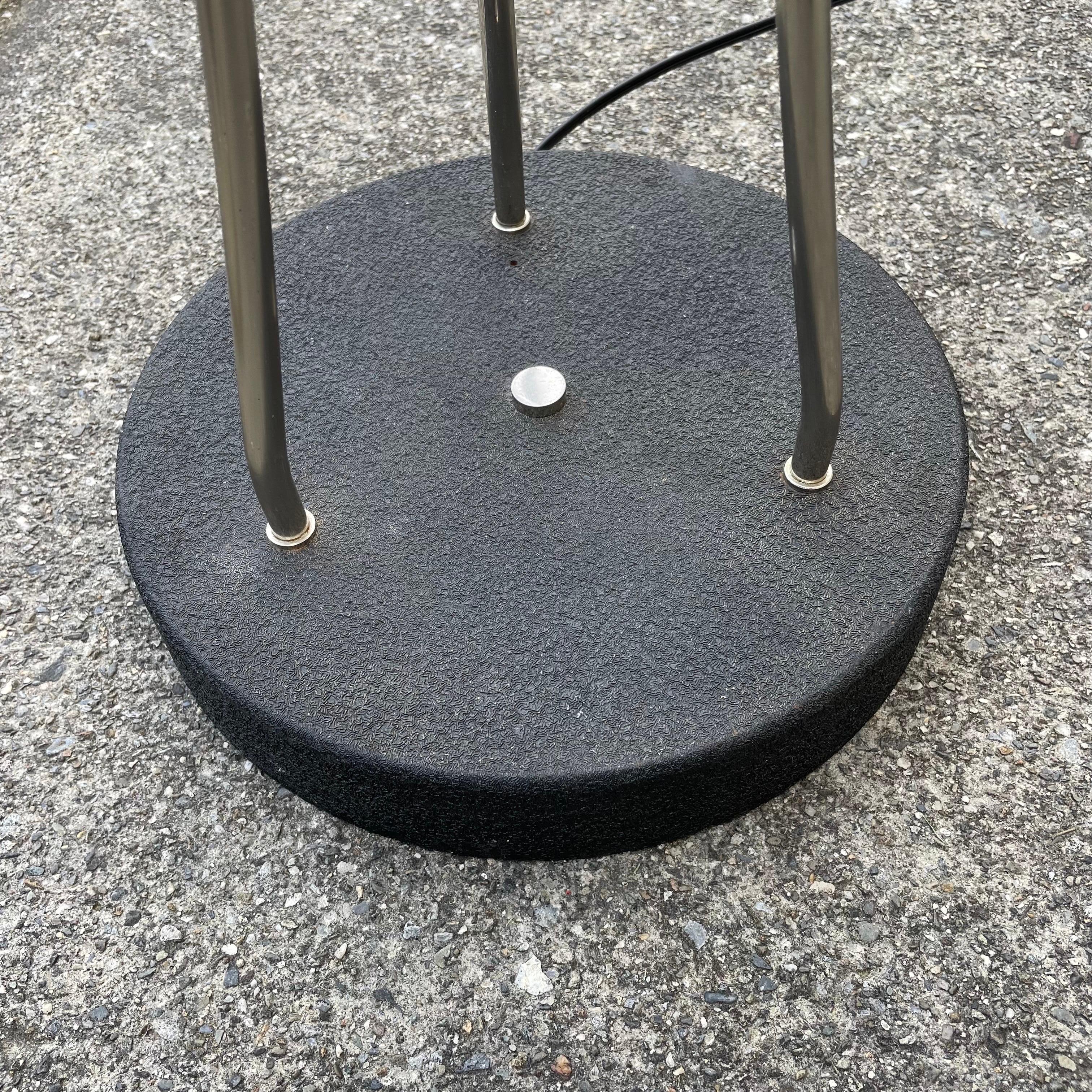 Mid Century Chrome and Aluminum Floor Lamp, Tulip Shaped Shades, France For Sale 4