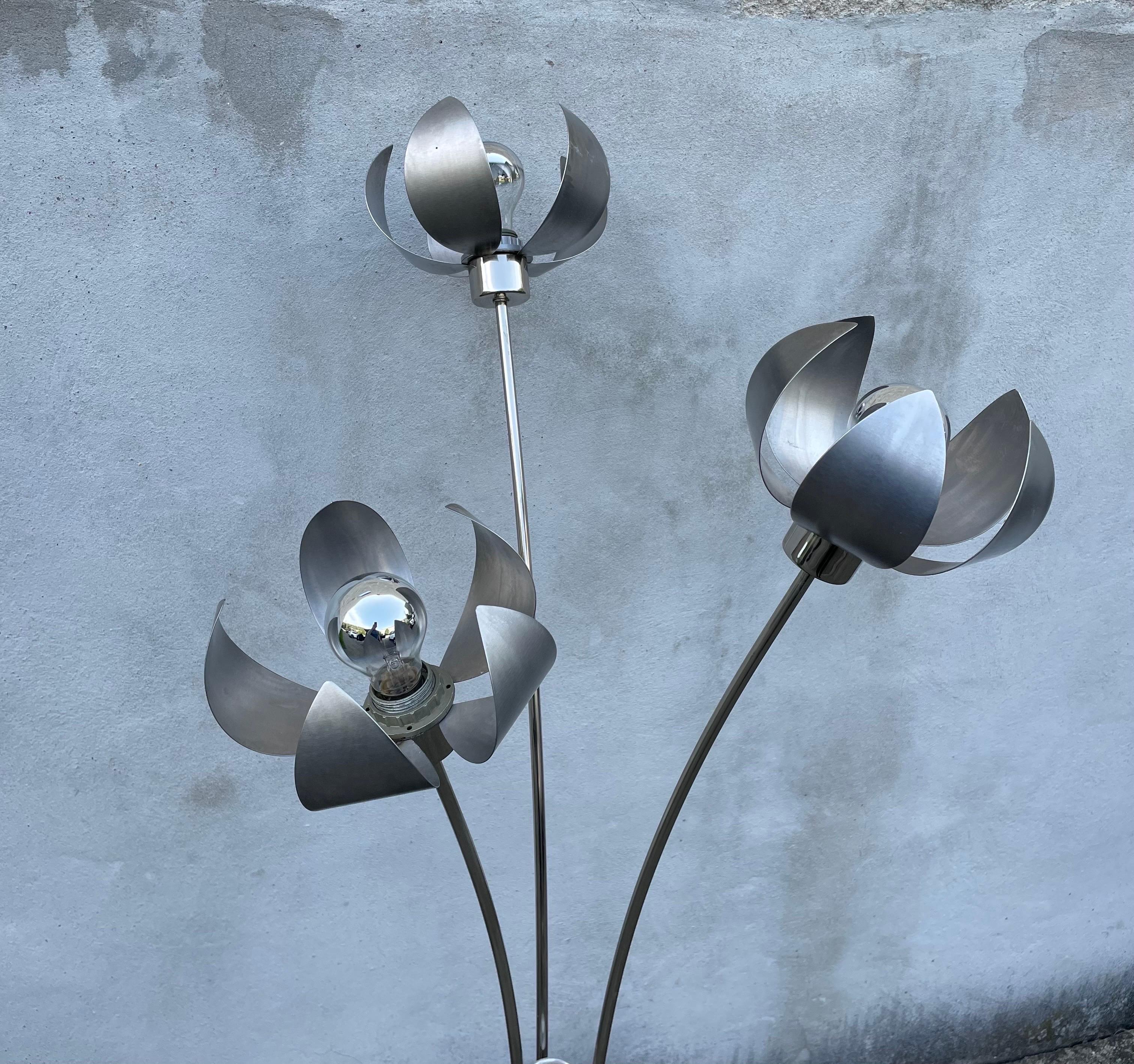 Mid-Century Modern Mid Century Chrome and Aluminum Floor Lamp, Tulip Shaped Shades, France For Sale