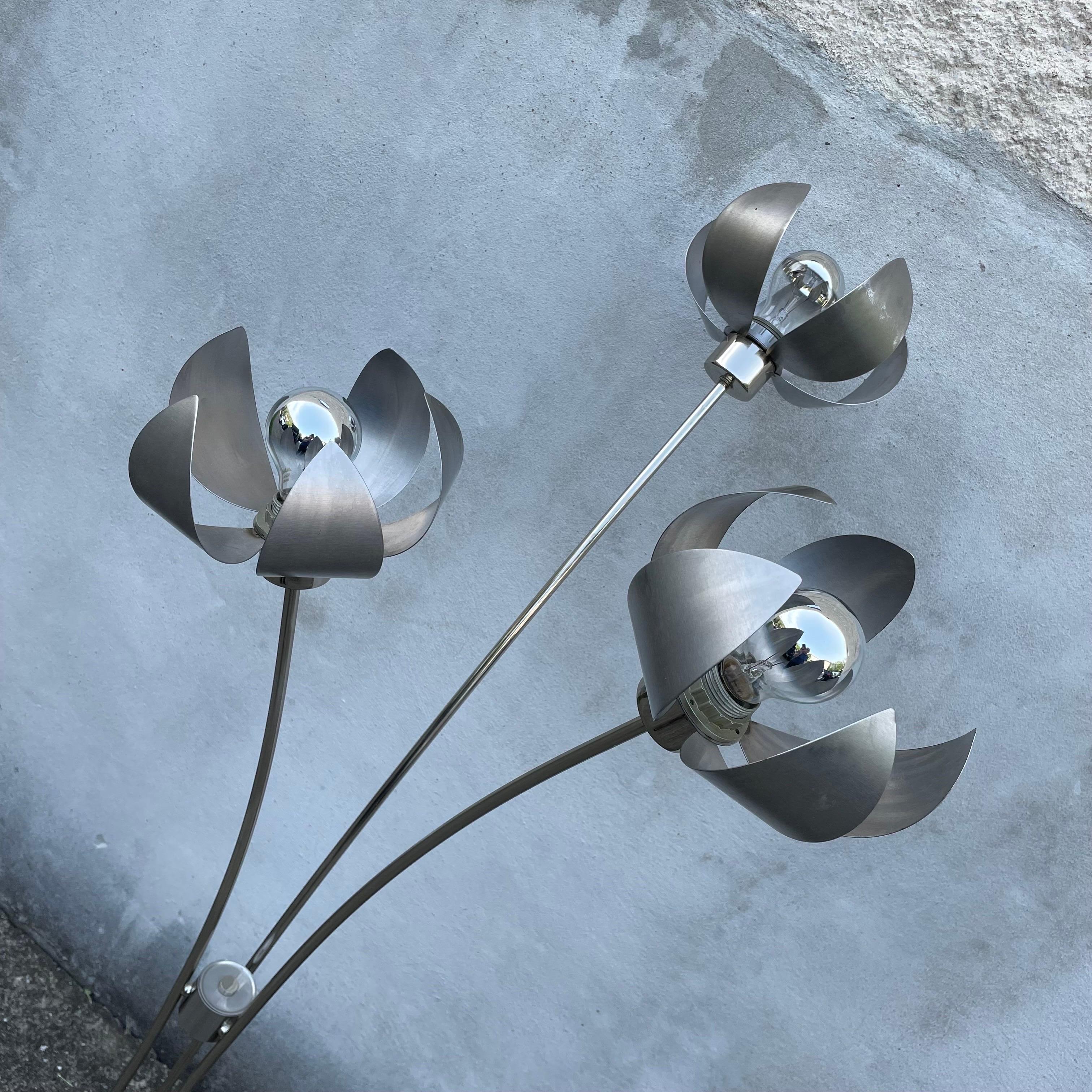 French Mid Century Chrome and Aluminum Floor Lamp, Tulip Shaped Shades, France For Sale