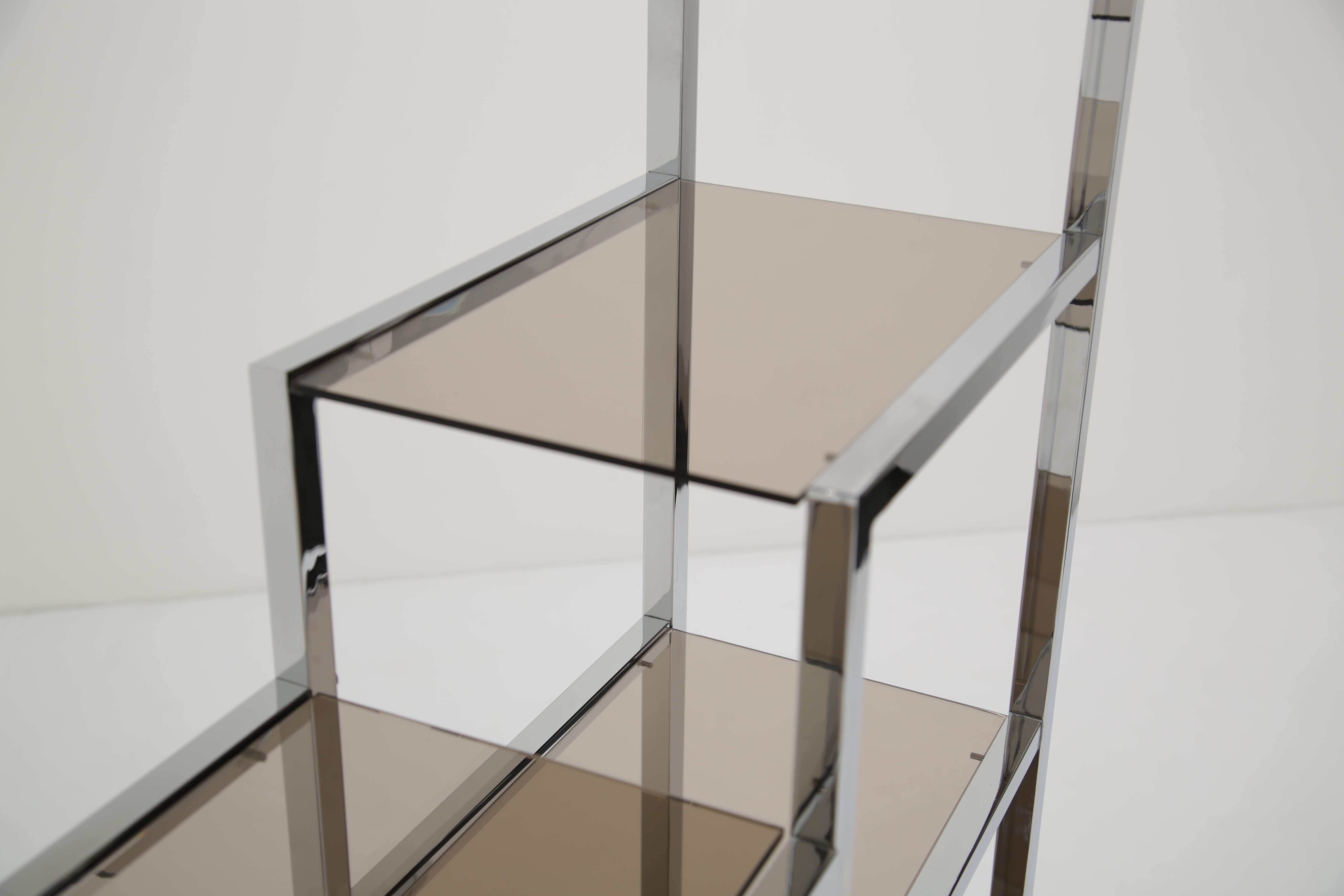 Etagere / Raumteiler aus Chrom und bronziertem Glas von Willy Rizzo 1970er Jahre im Angebot 3